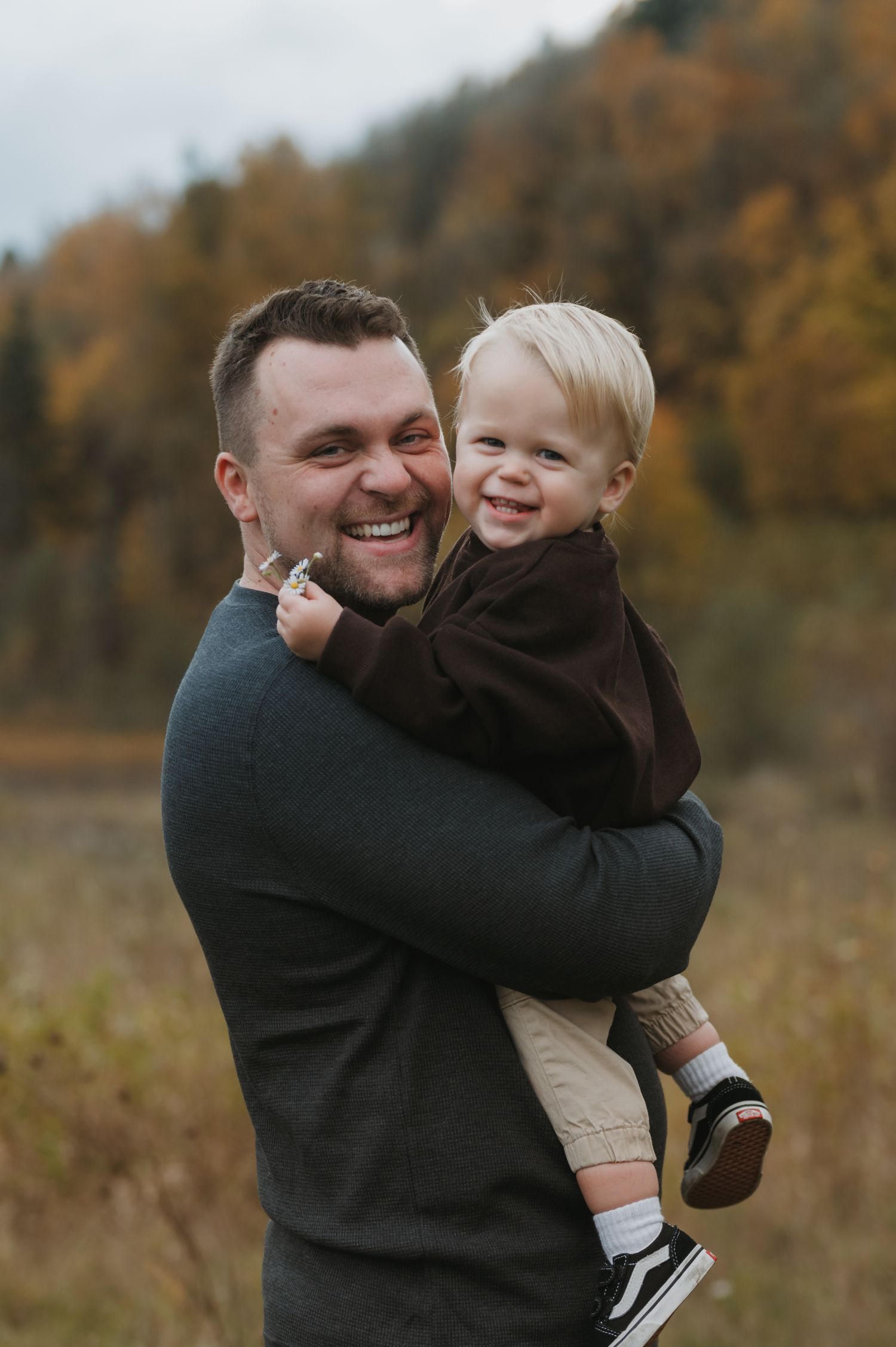 Family lifestyle photographer, fall