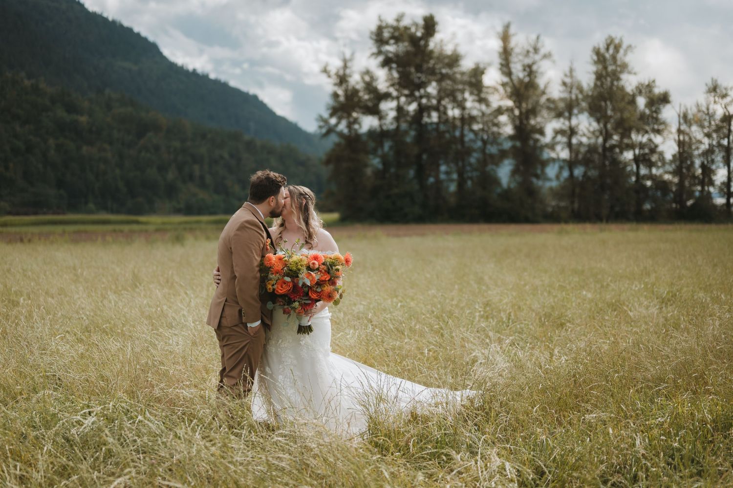 Wedding lifestyle photographer, lower mainland