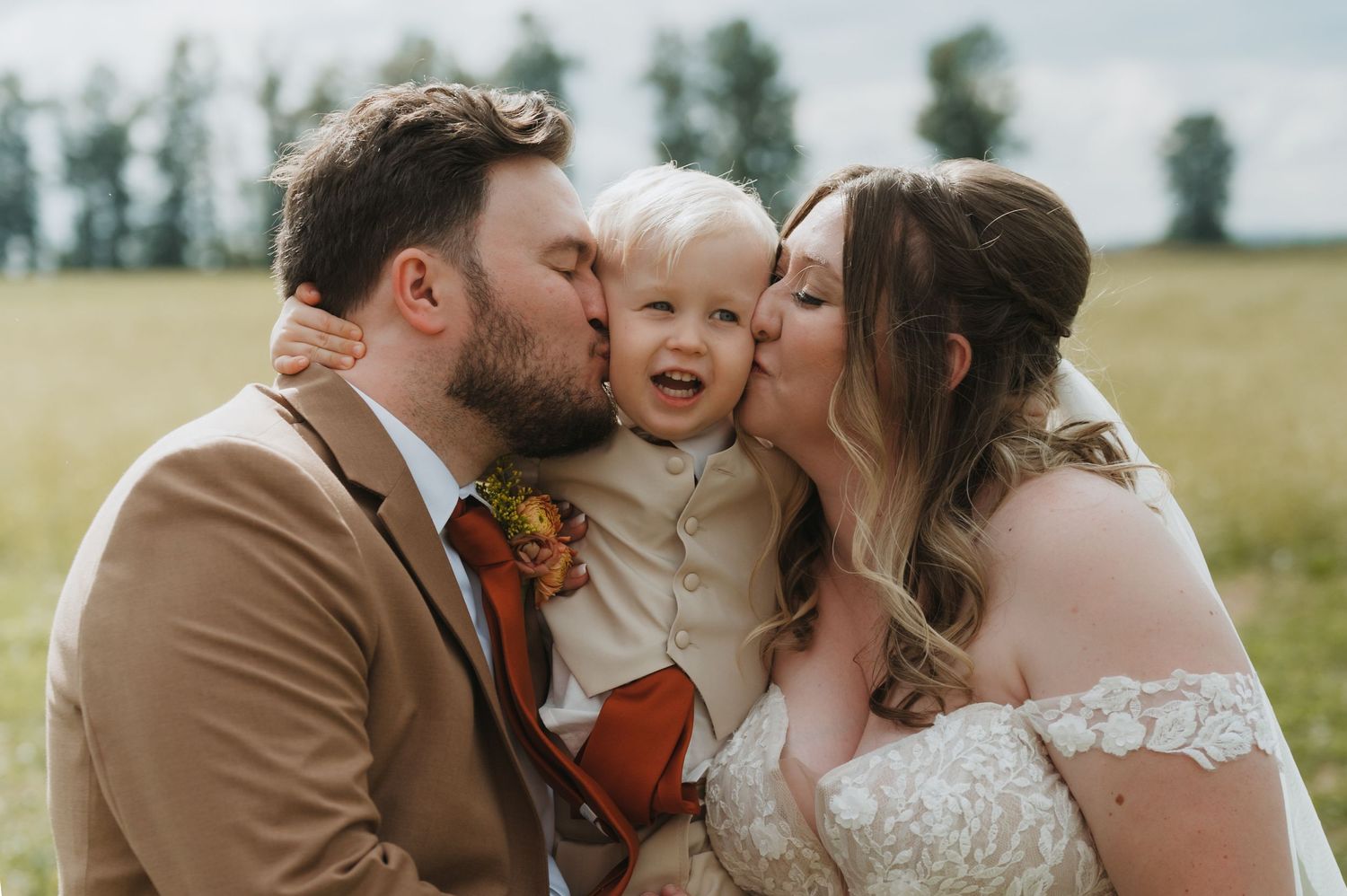 Wedding lifestyle photographer, lower mainland