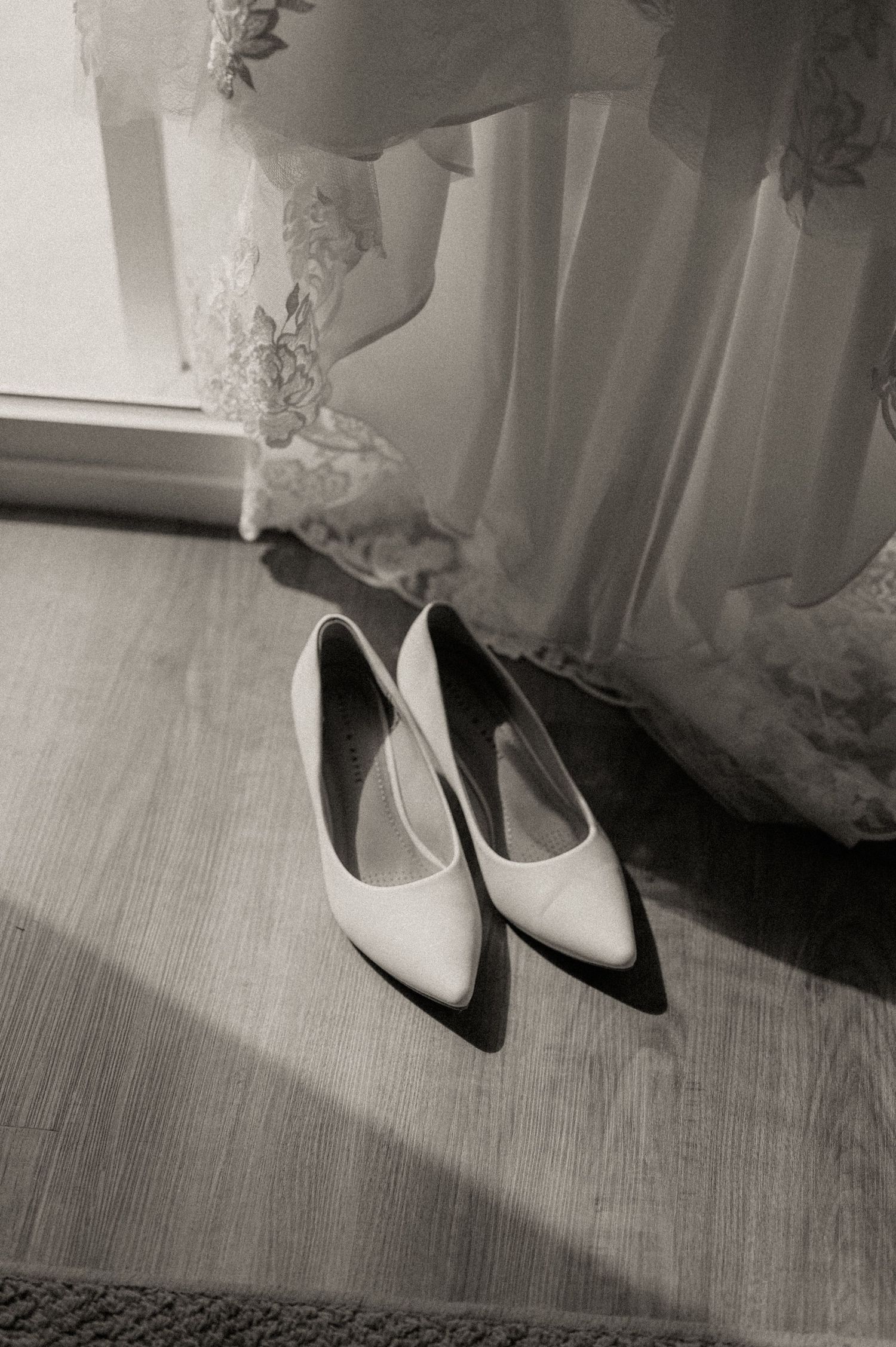 Wedding lifestyle photographer, lower mainland