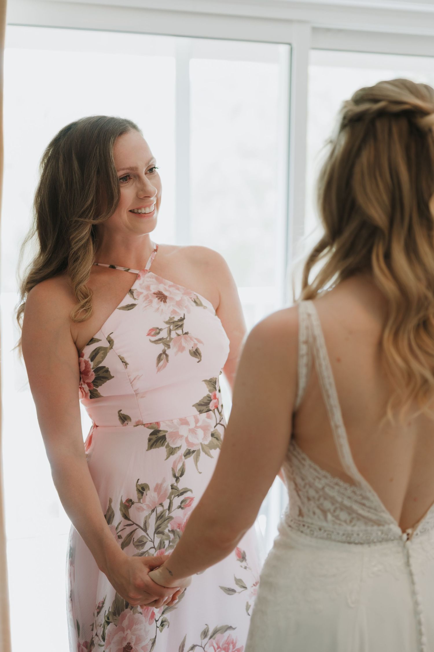 Wedding lifestyle photographer, lower mainland