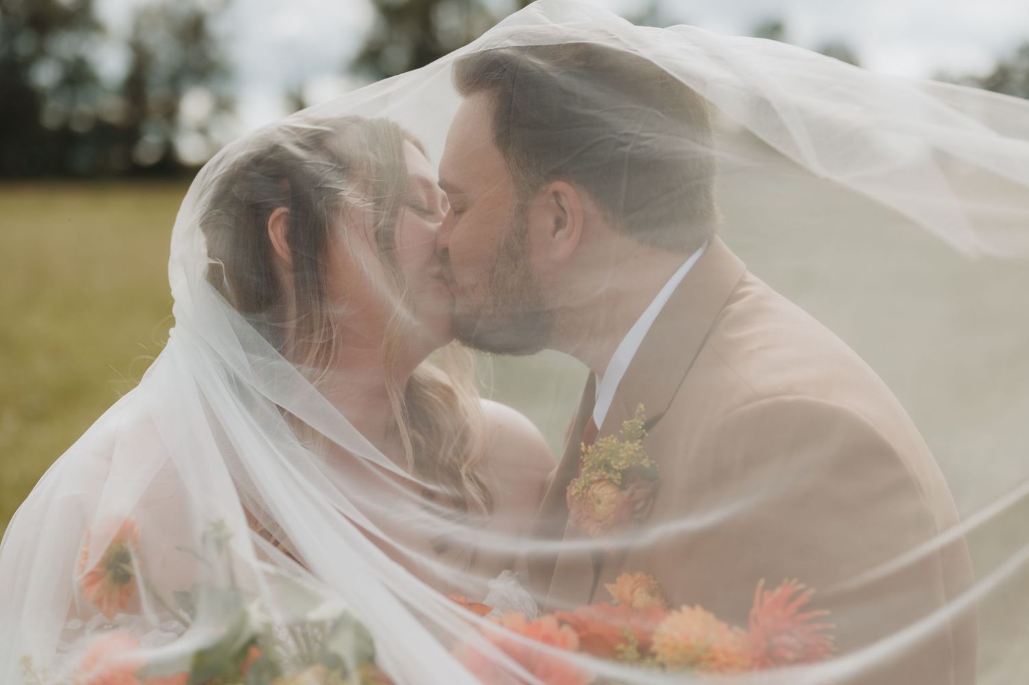 Wedding lifestyle photographer, lower mainland