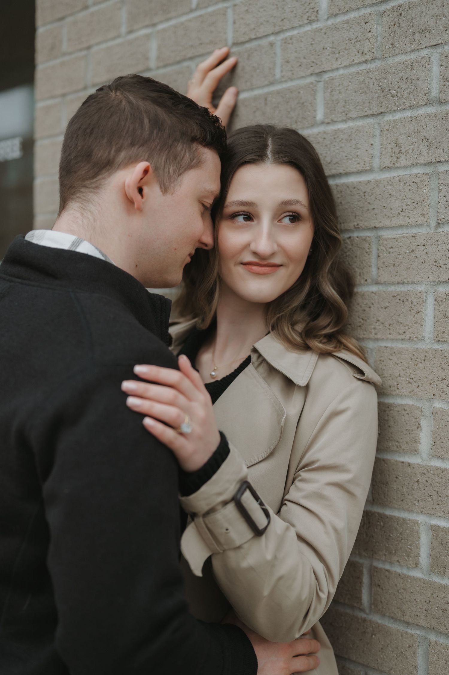 Couples downtown coffee date session