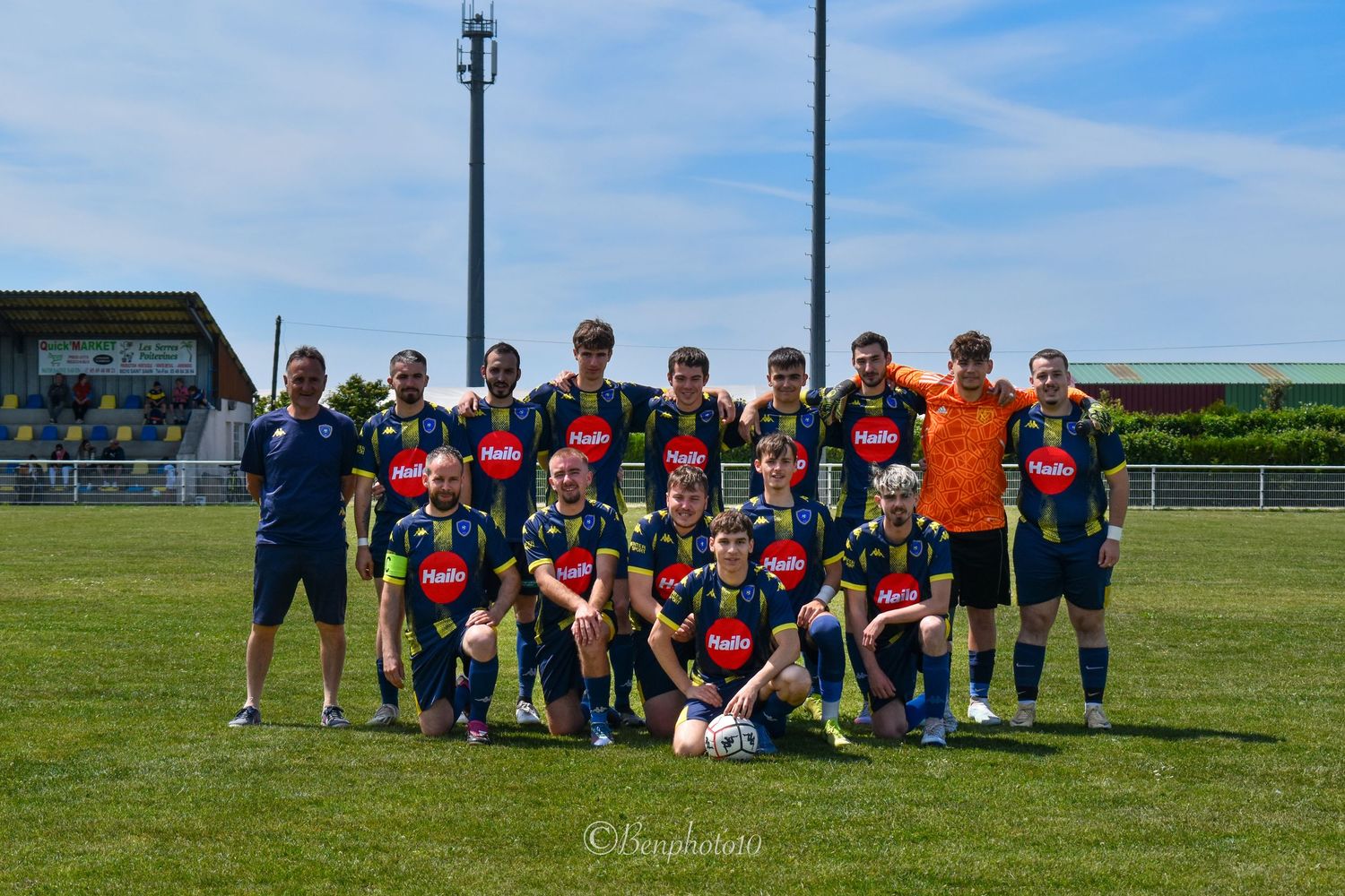 Photos de football dans la Vienne et Nouvelle-Aquitaine par benphoto10  Matchs, actions, joueurs et clubs locaux .Photographe Saint Savin