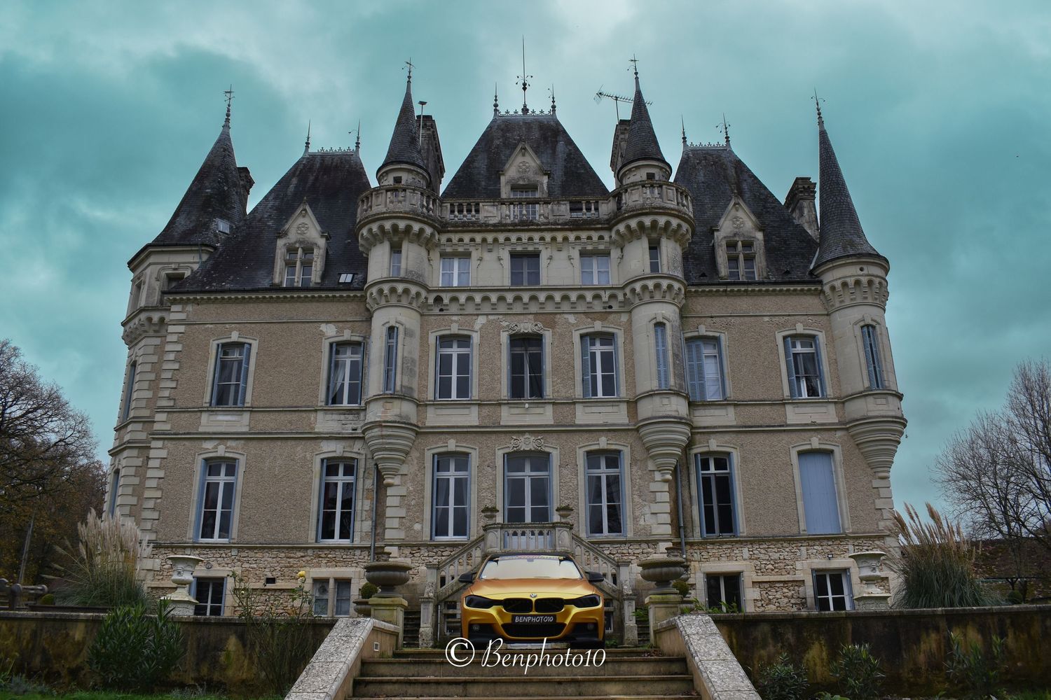 Service photo pour voitures de collection et sportives par benphoto10 en Nouvelle-Aquitaine. Château saint pierre de maillé