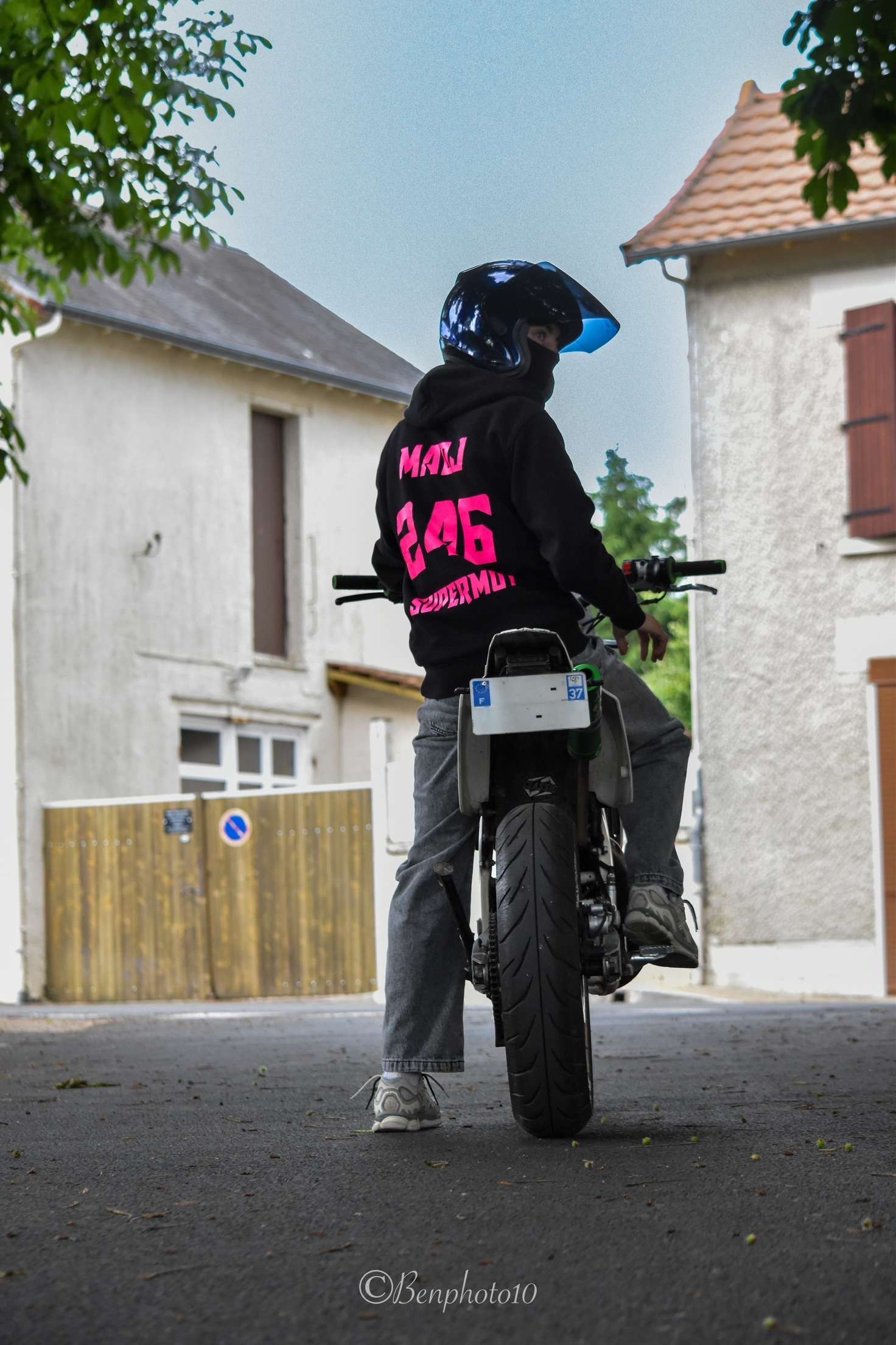 Shooting photo moto réalisé par le photographe benphoto10 à Pleumartin dans la vienne 86