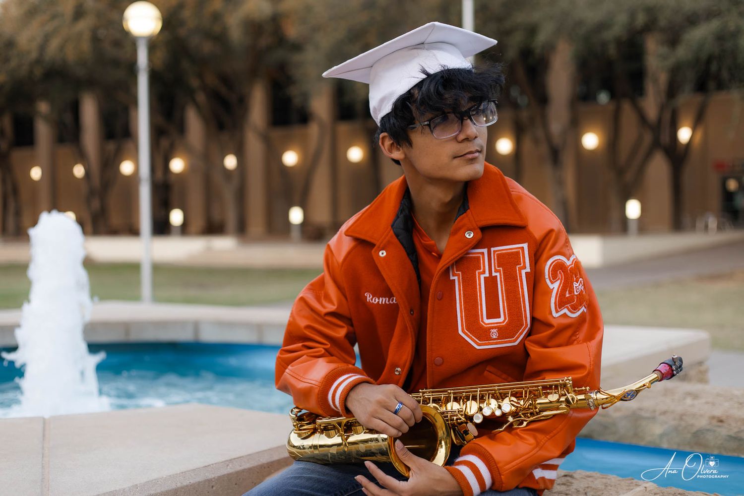 Senior Photo Session in Laredo Texas by Ana Olvera Photography.