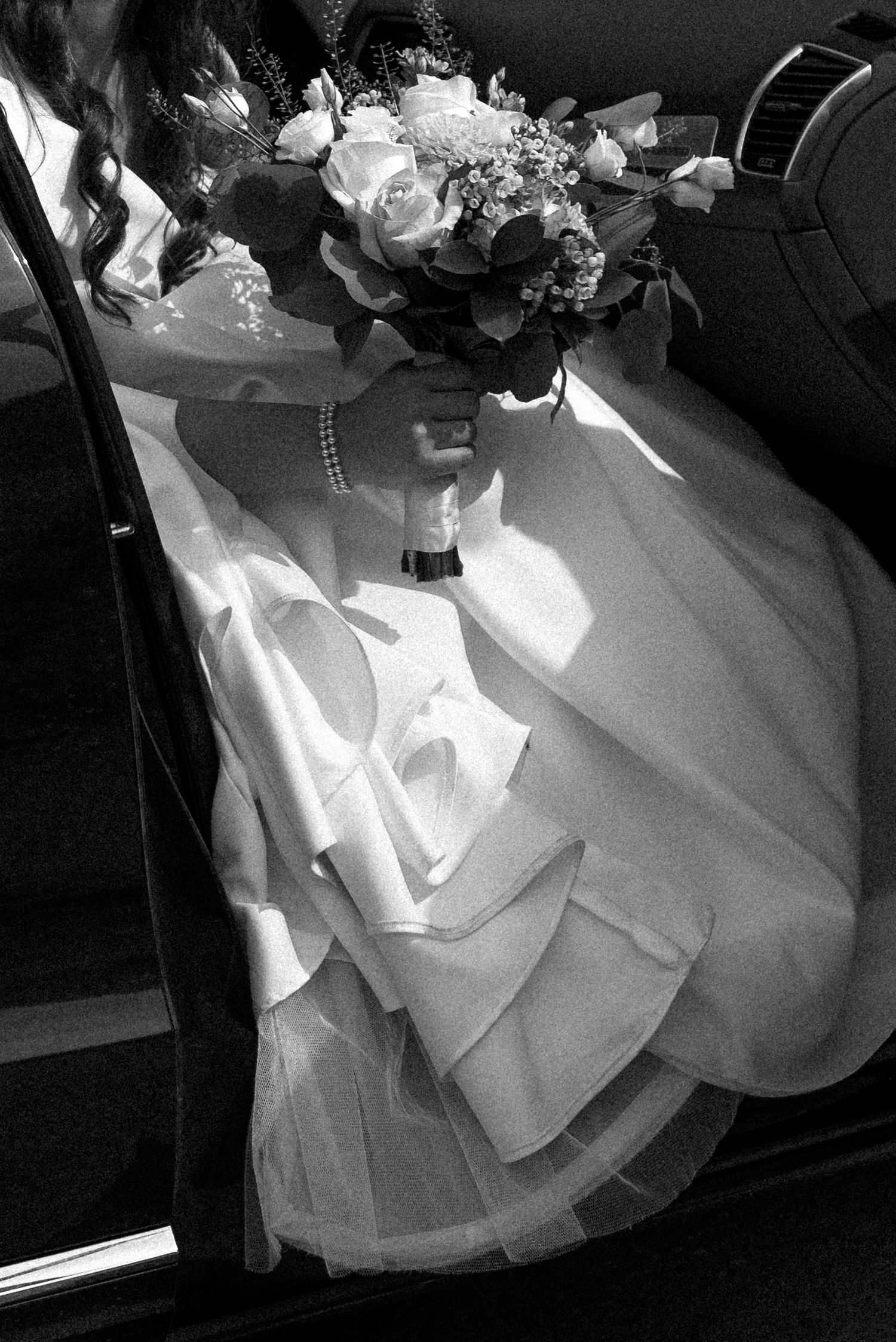 elegant wedding photography of a timeless couple, with motion blur and a high end, luxury feel. fine art wedding photographer Montreal