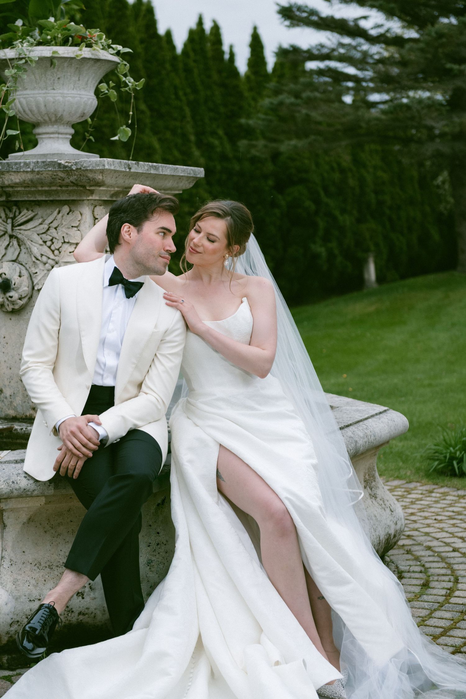 elegant wedding photography of a timeless couple, with motion blur and a high end, luxury feel. fine art wedding photographer Montreal