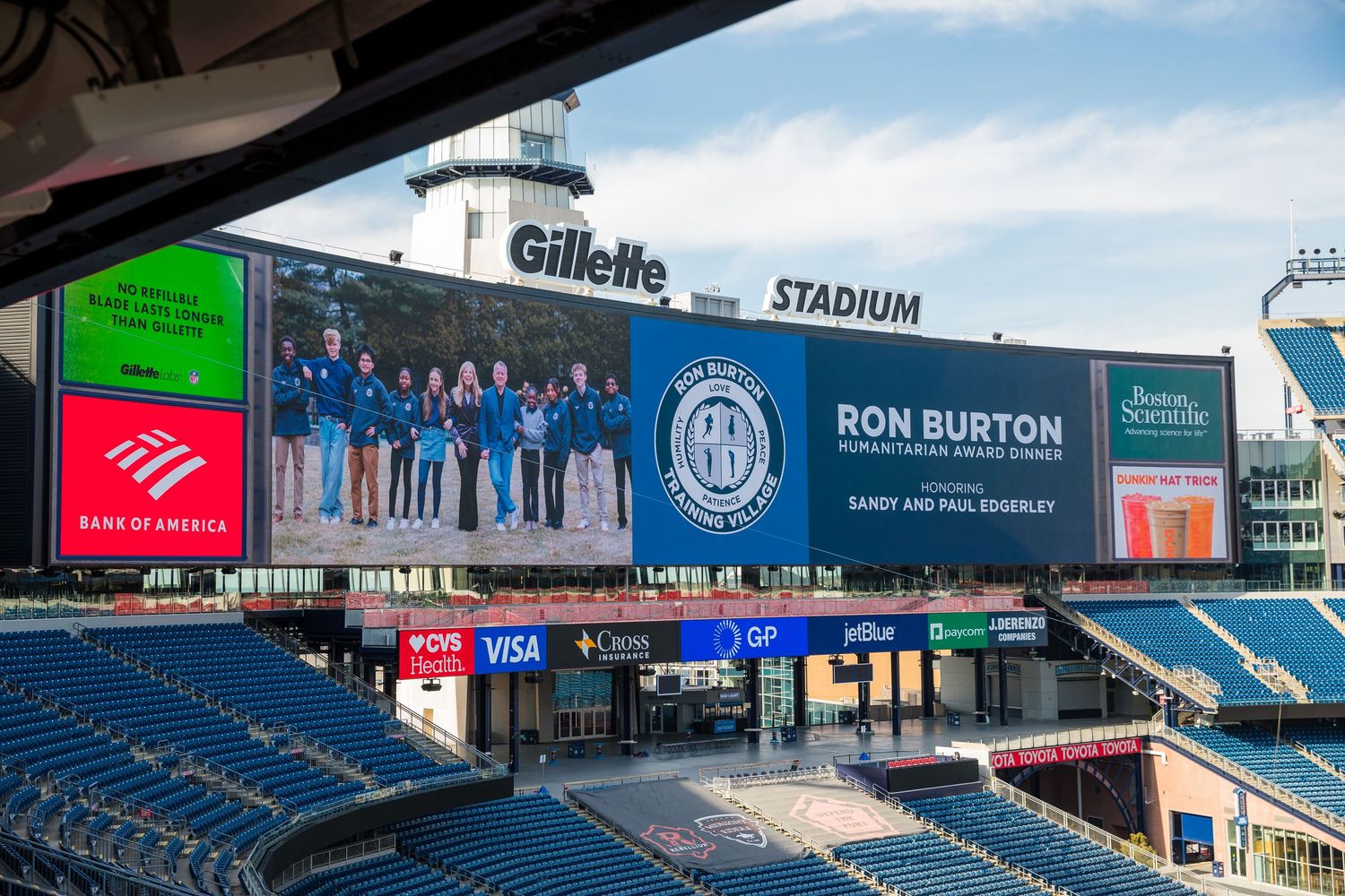 RON BURTON HUMANITARIAN AWARD DINNER AT GILLETTE STADIUM HONORING SANDY AND PAUL EDGERLEY