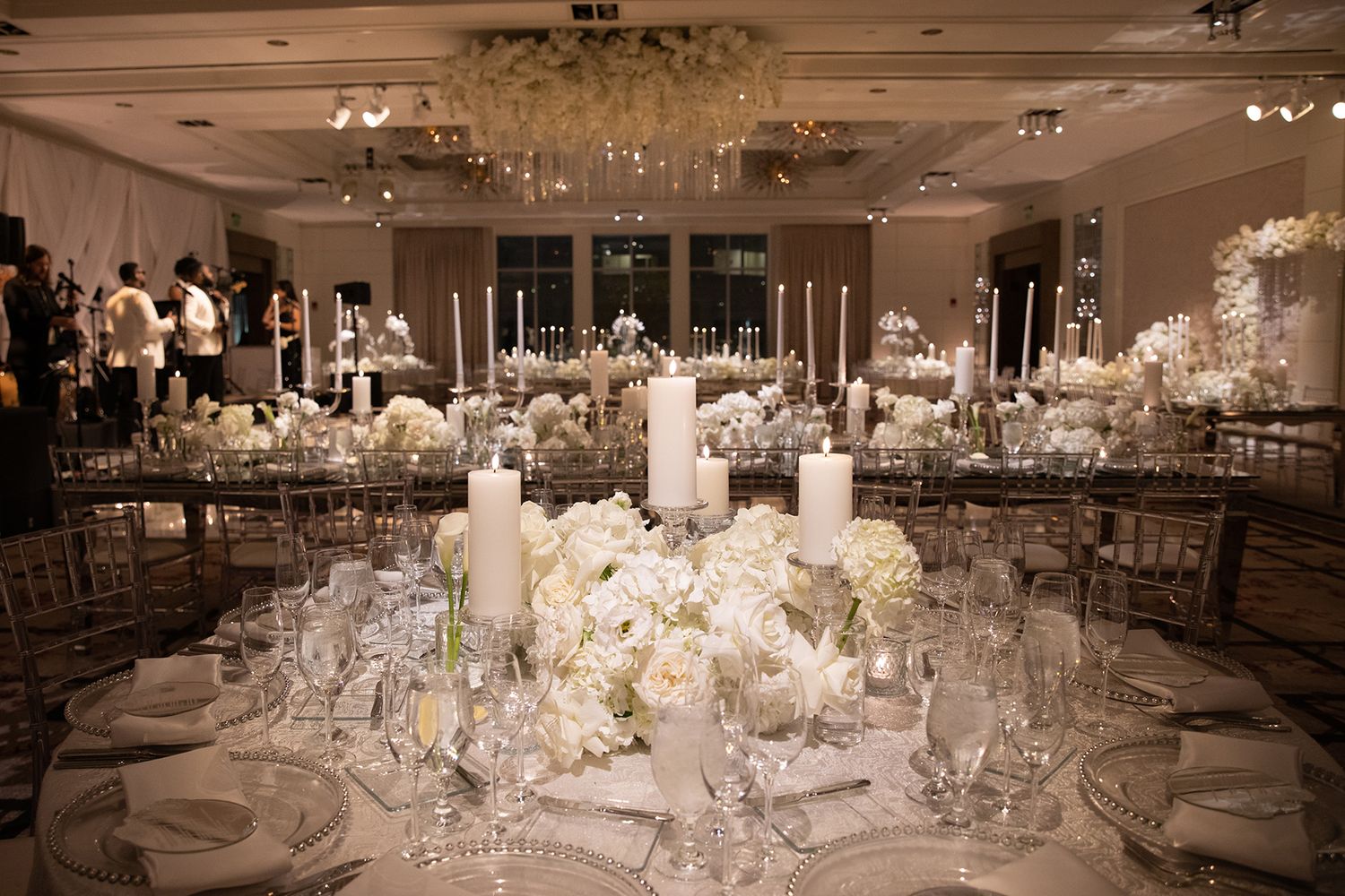 Wedding celebration at the Mandarin Oriental Boston. Photographed by Boston Wedding Photographer, Lauren Killian.