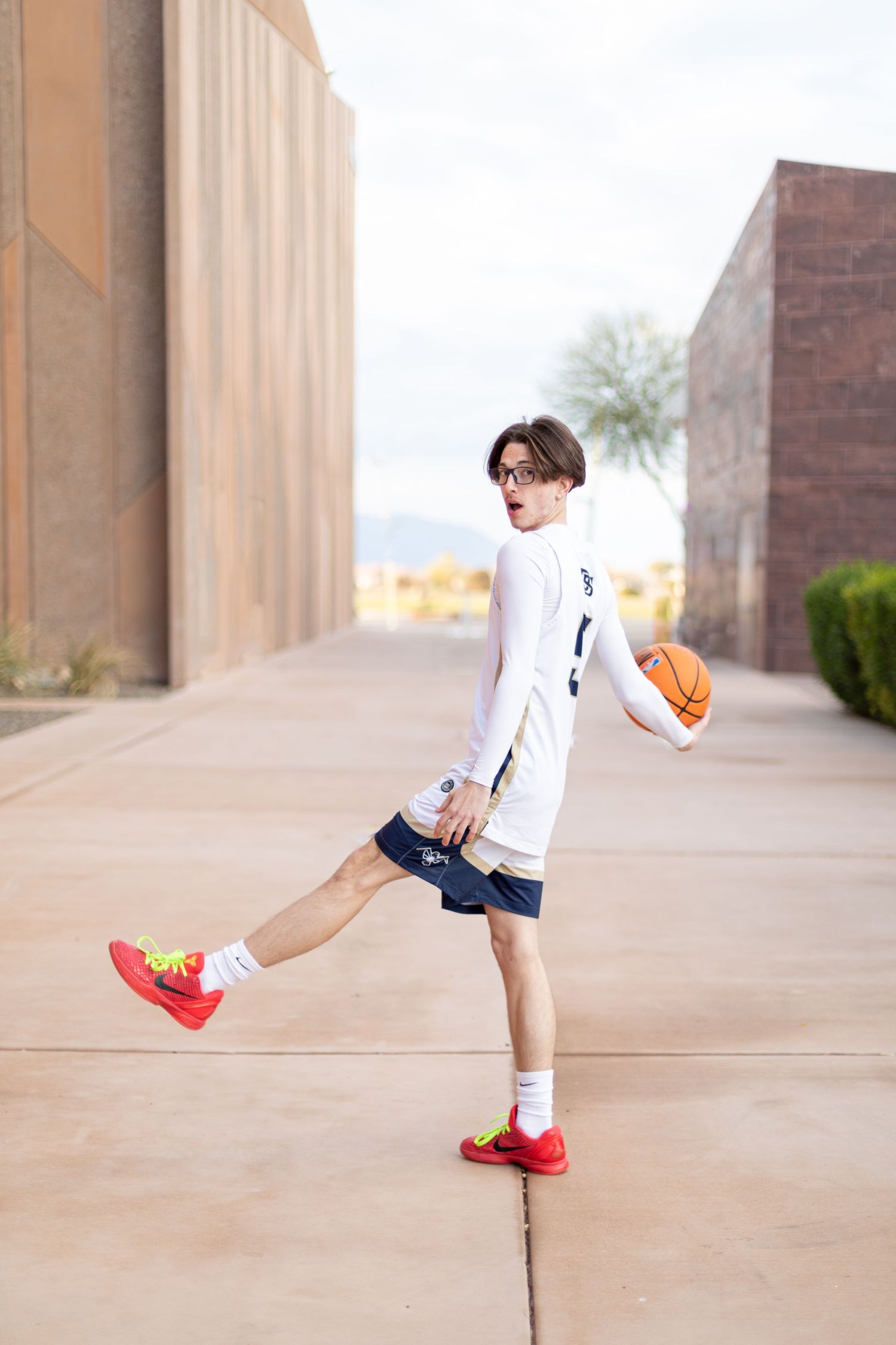 Senior portraits, senior photos, outdoor senior phoenix Arizona