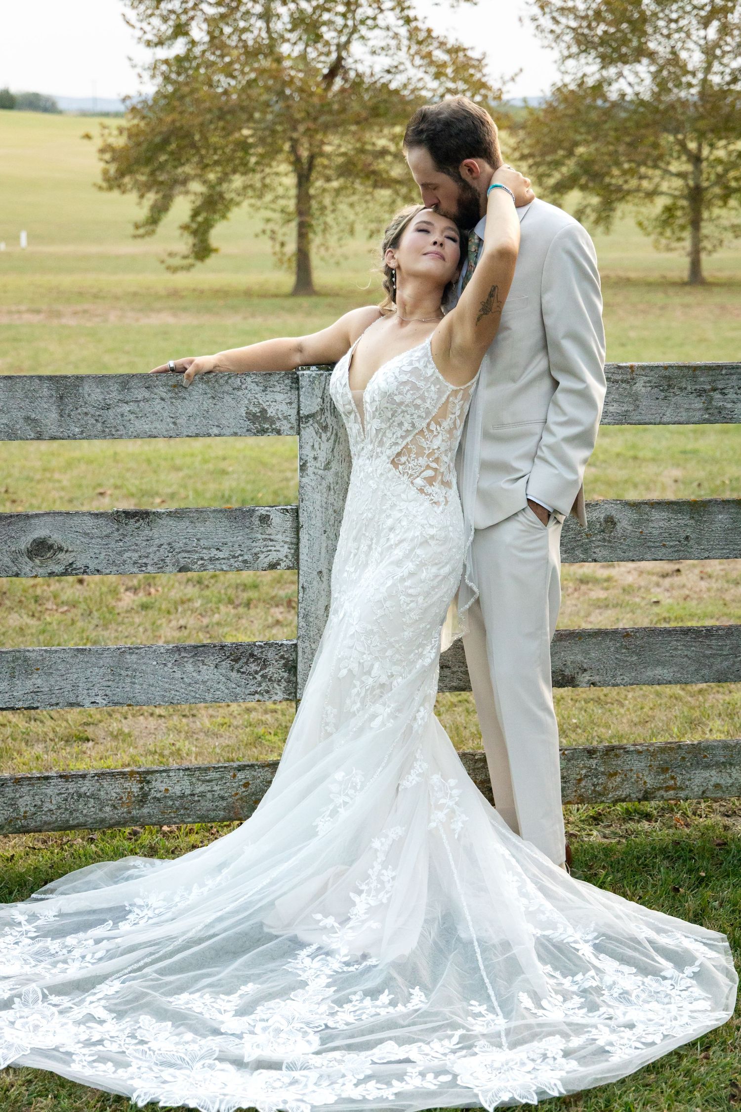 Abby Tommy Wedding Bluebird Manor Avalon Photography MD