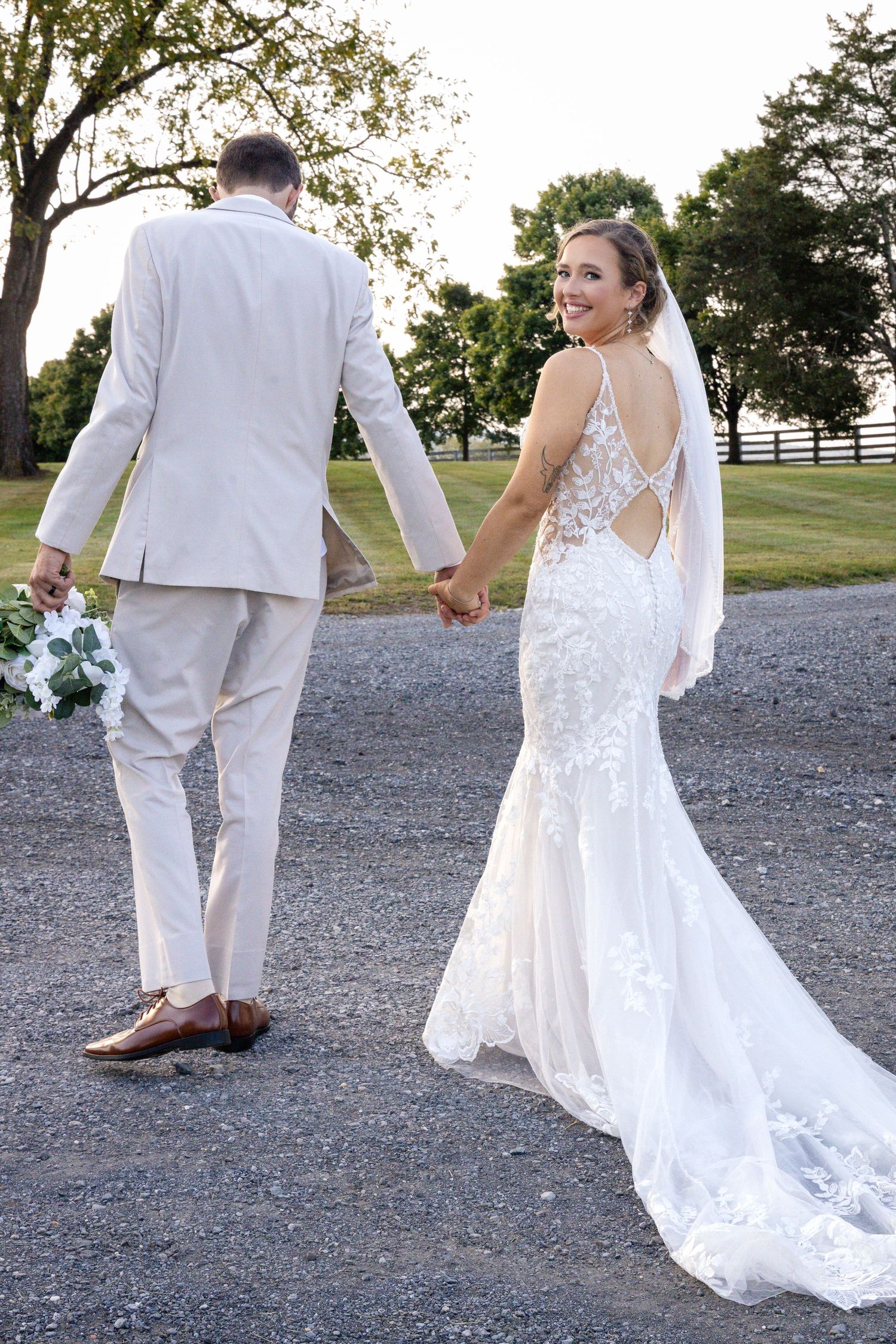 Abby Tommy Wedding Bluebird Manor Avalon Photography MD