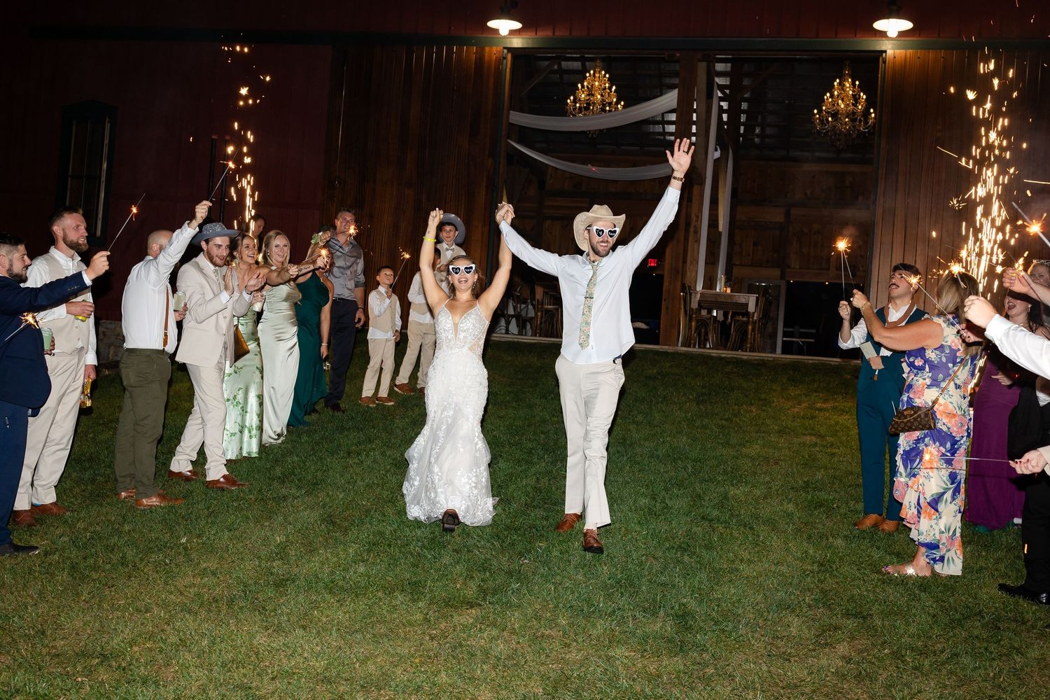 Abby Tommy Wedding Bluebird Manor Avalon Photography MD