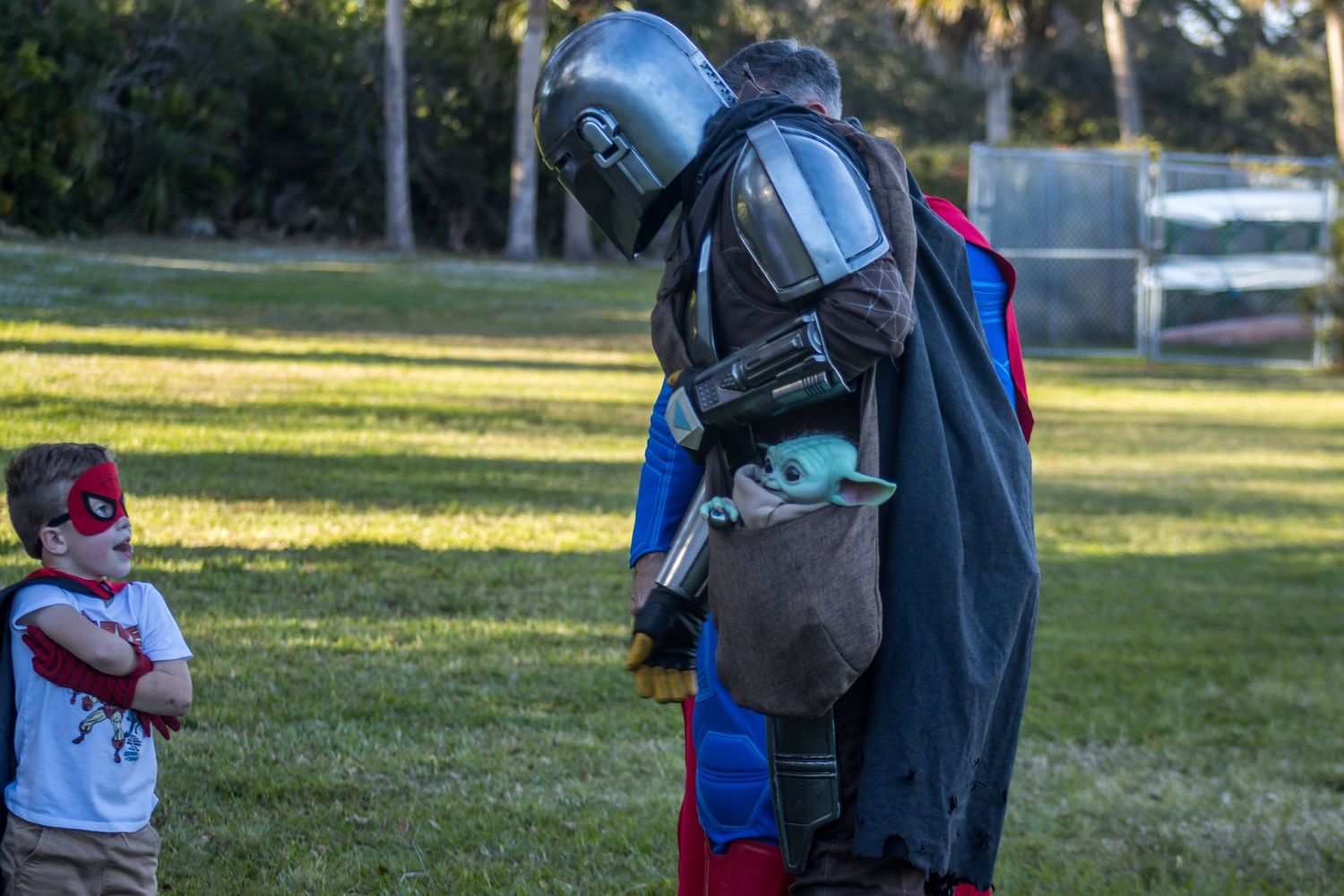 mandalorian talks to small boy