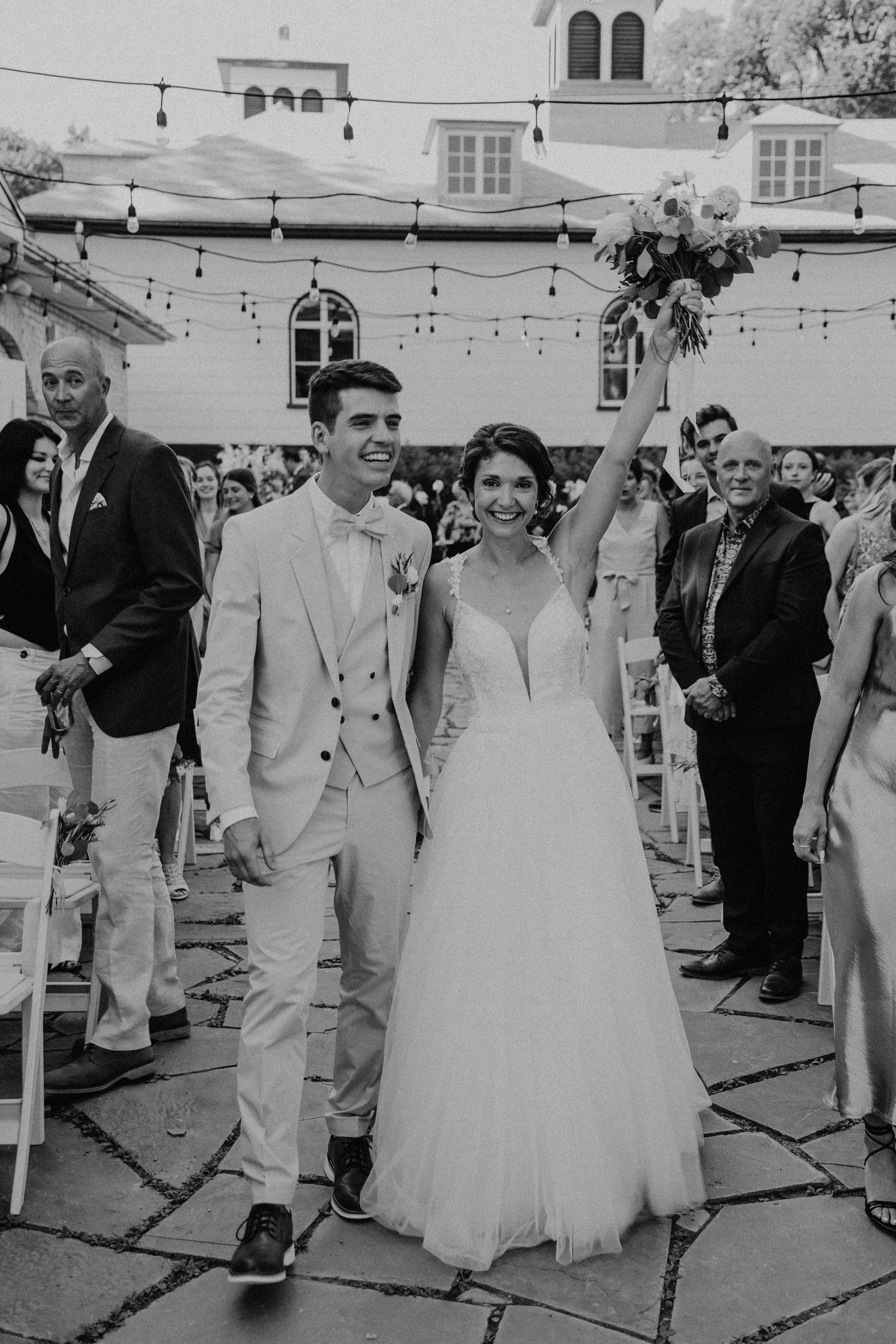Hourra to the newly bride and groom