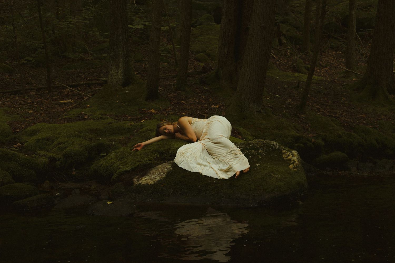 Summer waterfall Goddess Session