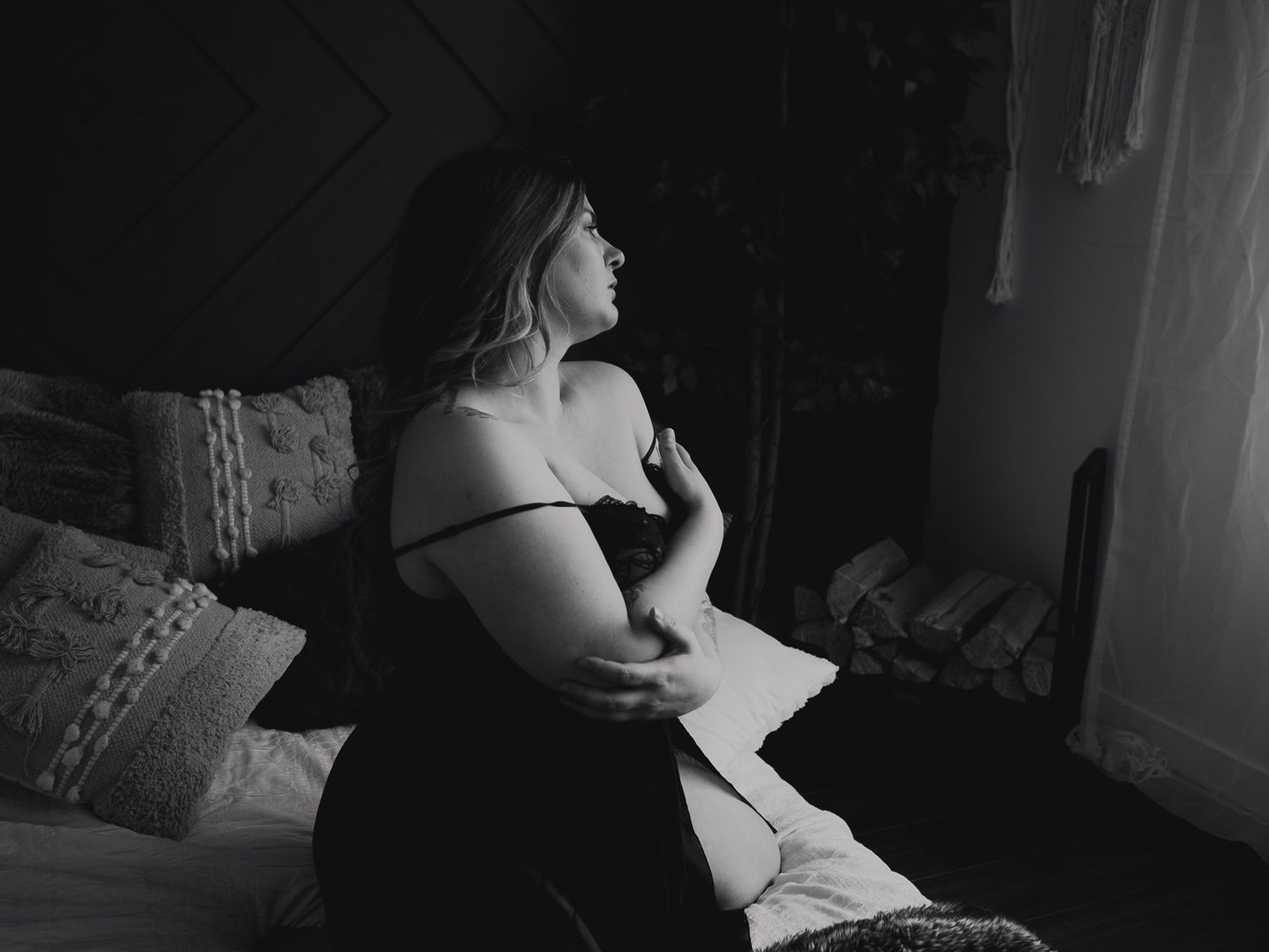 Edmonton boudoir photographer studio portrait by Coral Konanz Photography