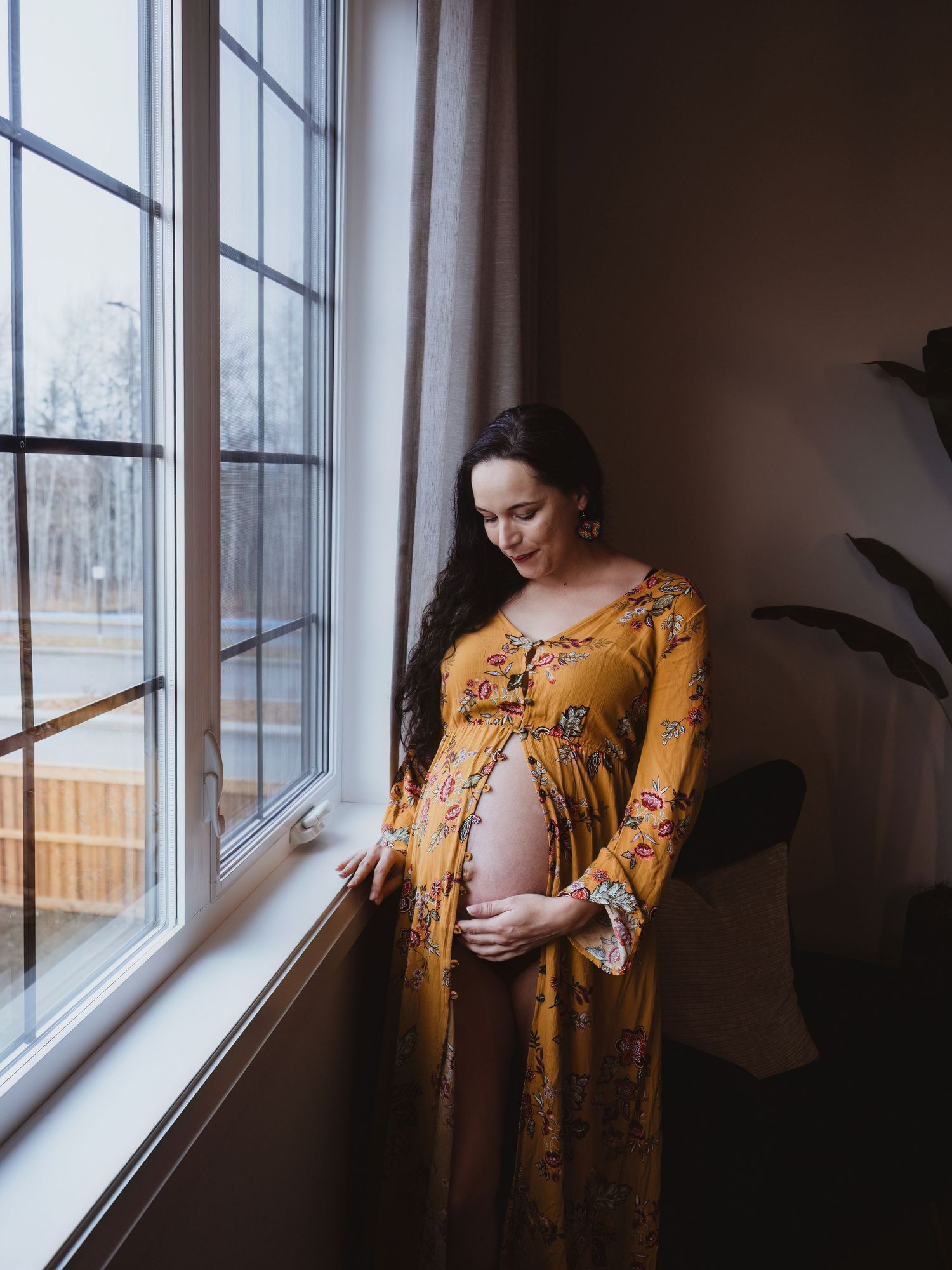 Natural maternity portraits in Spruce Grove Alberta