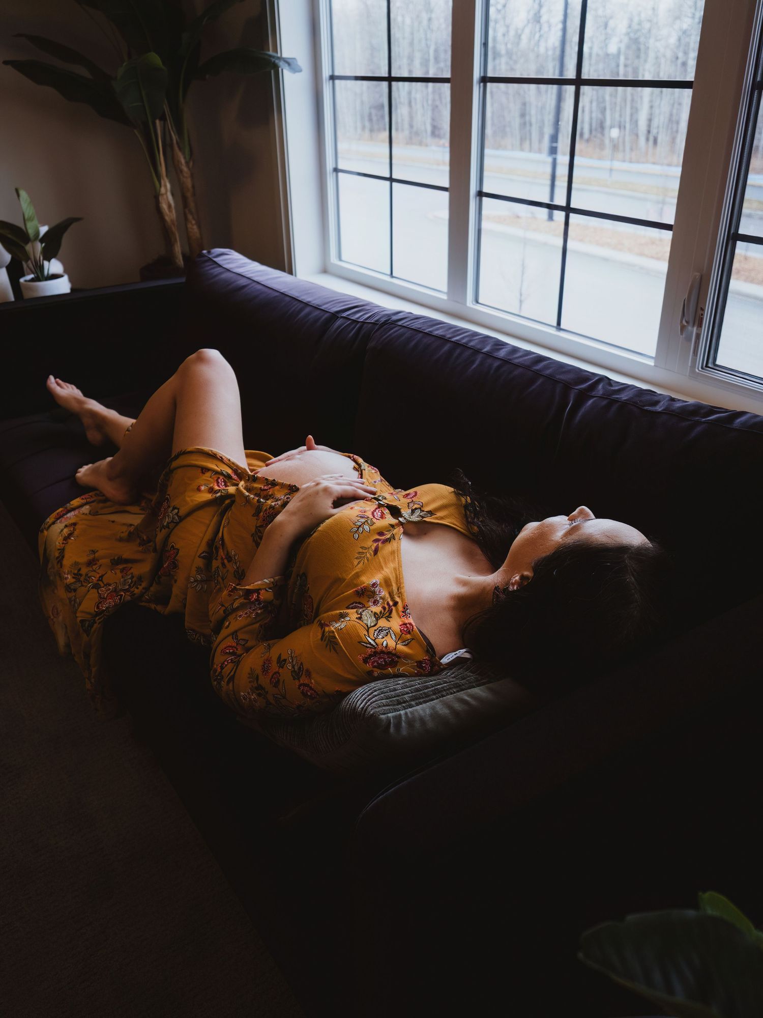 Natural maternity portraits in Spruce Grove Alberta
