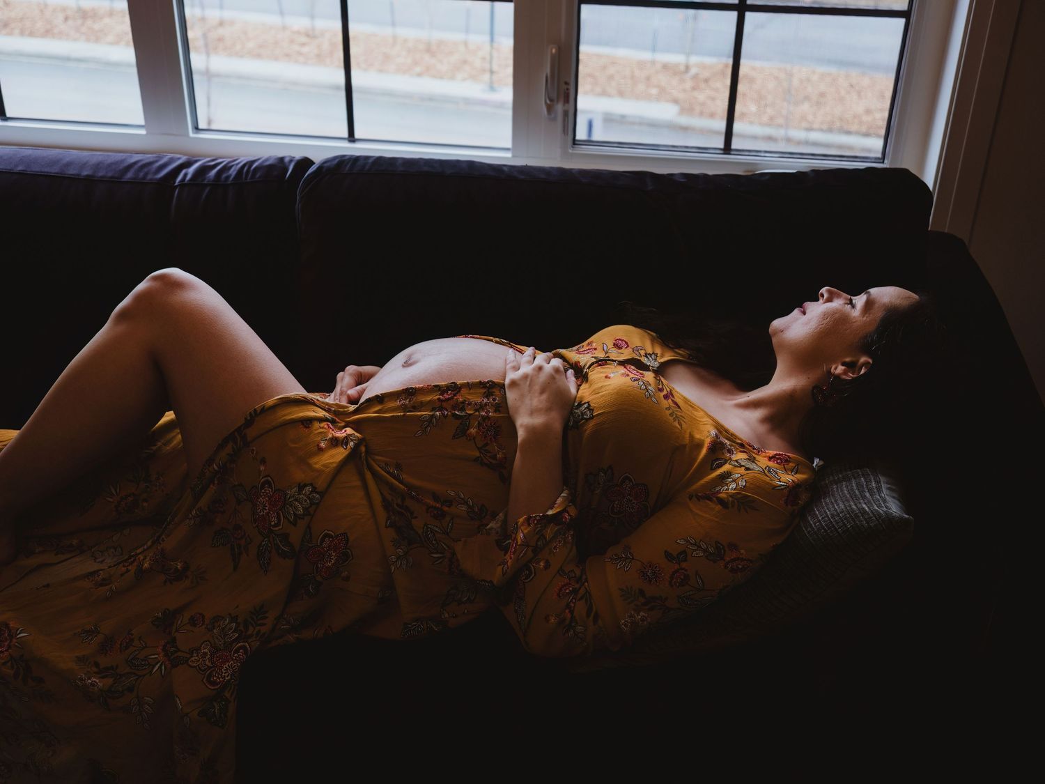 Natural maternity portraits in Spruce Grove Alberta