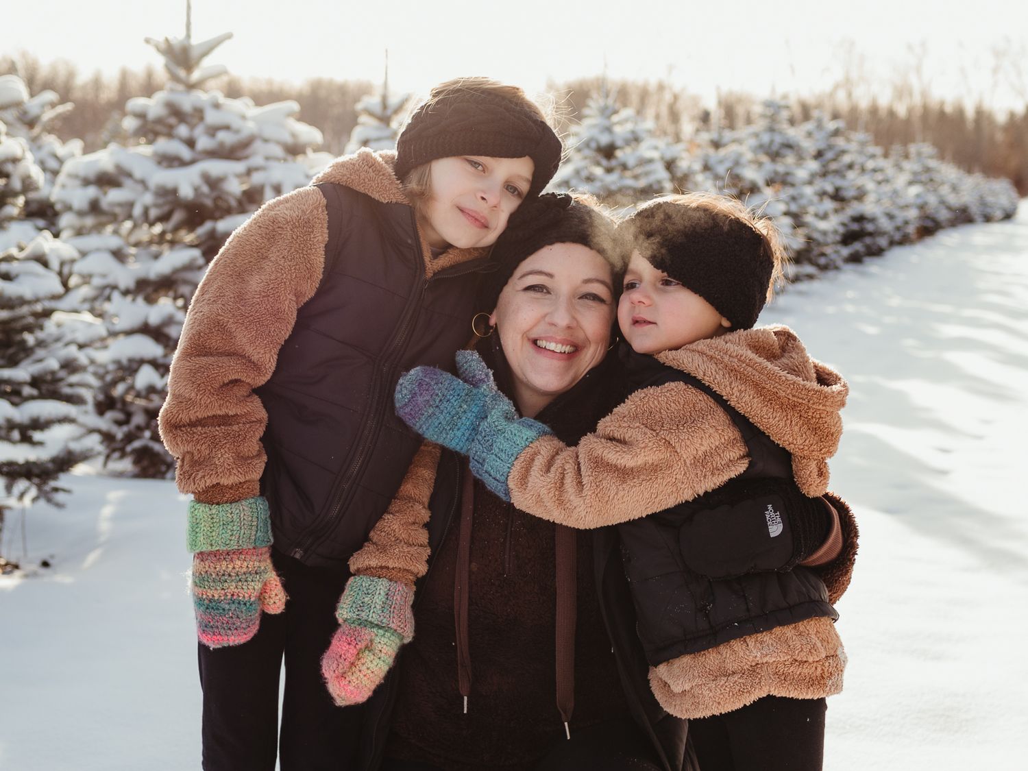 Family photography session at sunset in Spruce Grove, by Spruce Grove Family Photographer.