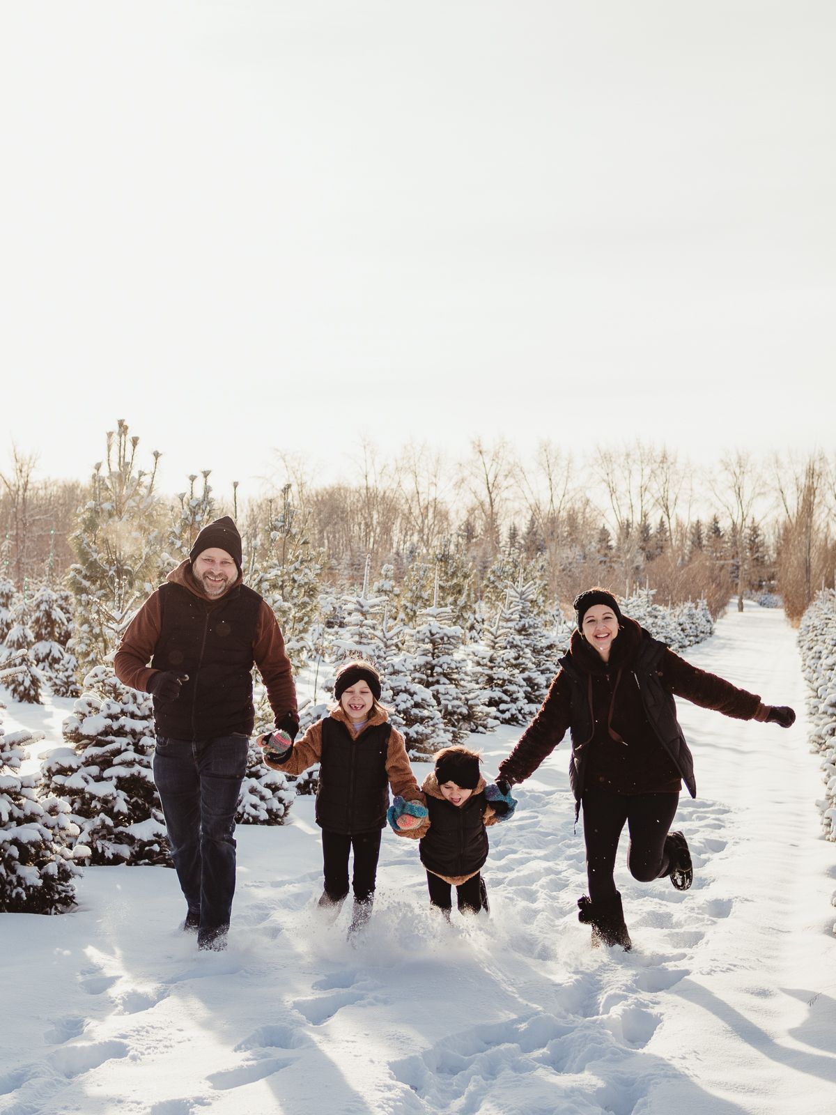 Family photography session at sunset in Spruce Grove, by Spruce Grove Family Photographer.