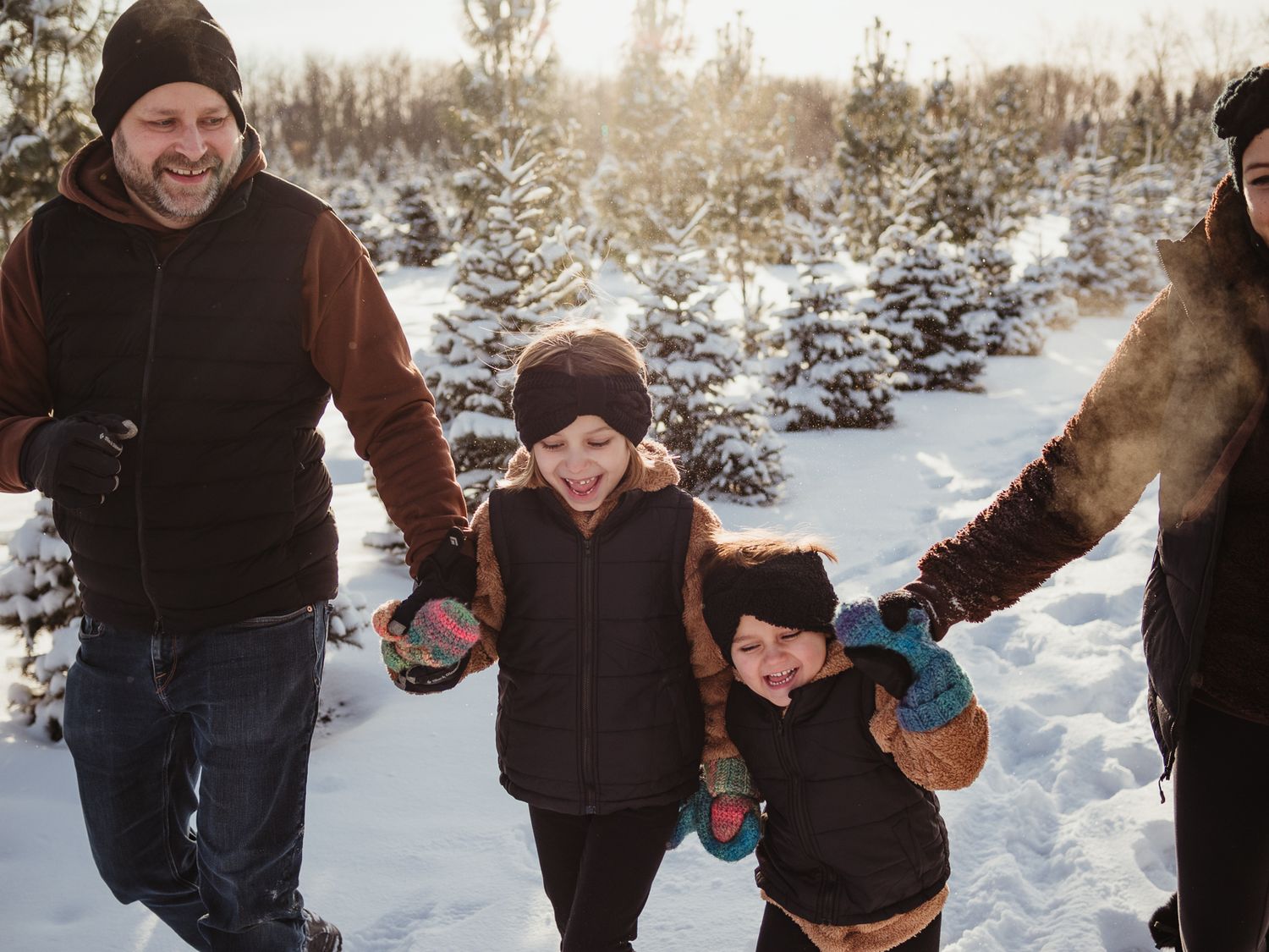 Family photography session at sunset in Spruce Grove, by Spruce Grove Family Photographer.