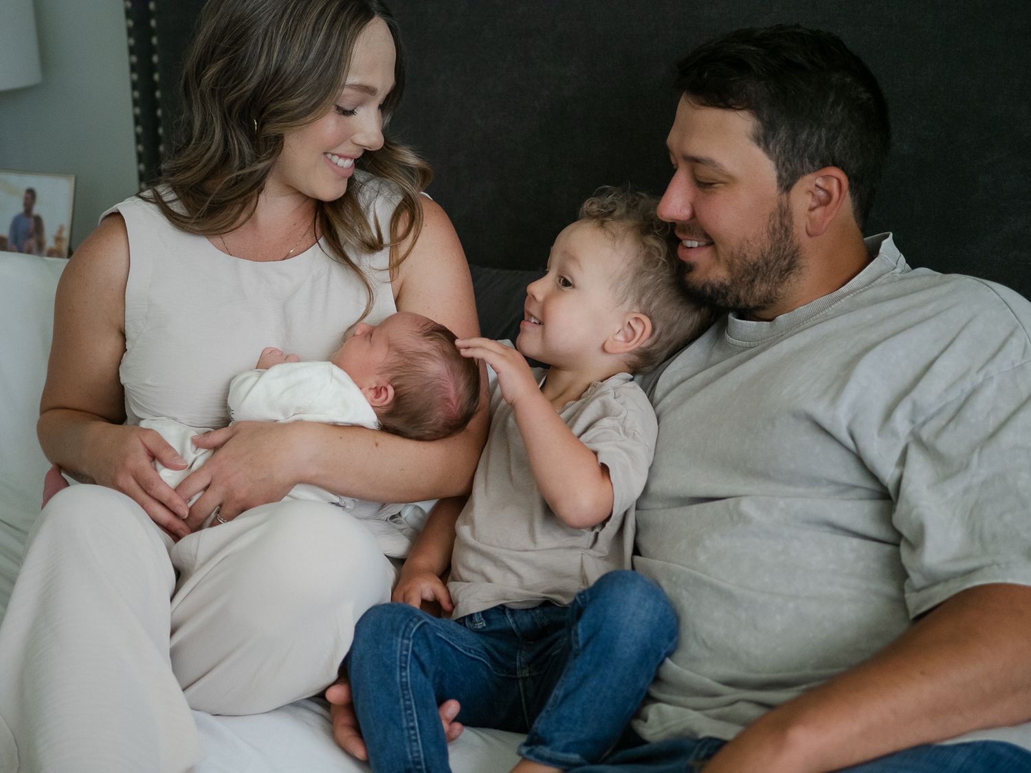 Cozy in-home newborn photography with family
