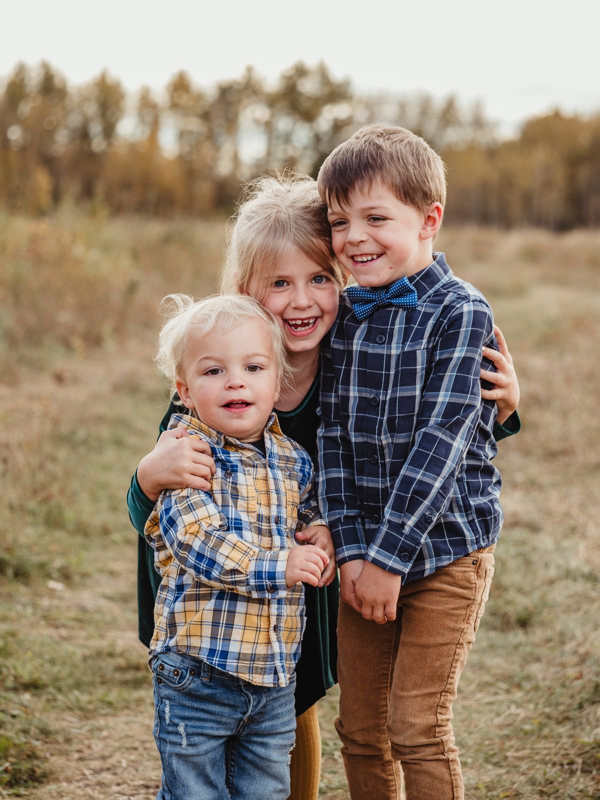 Family photography session at sunset in Spruce Grove, by Spruce Grove Family Photographer.