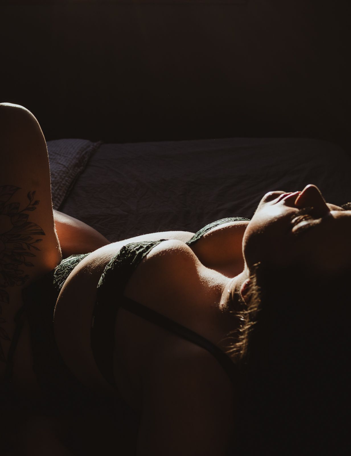 Edmonton Boudoir Photographer. Stony Plain Boudoir Photographer, Spruce Grove Boudoir Photographer, Alberta boudoir photographer