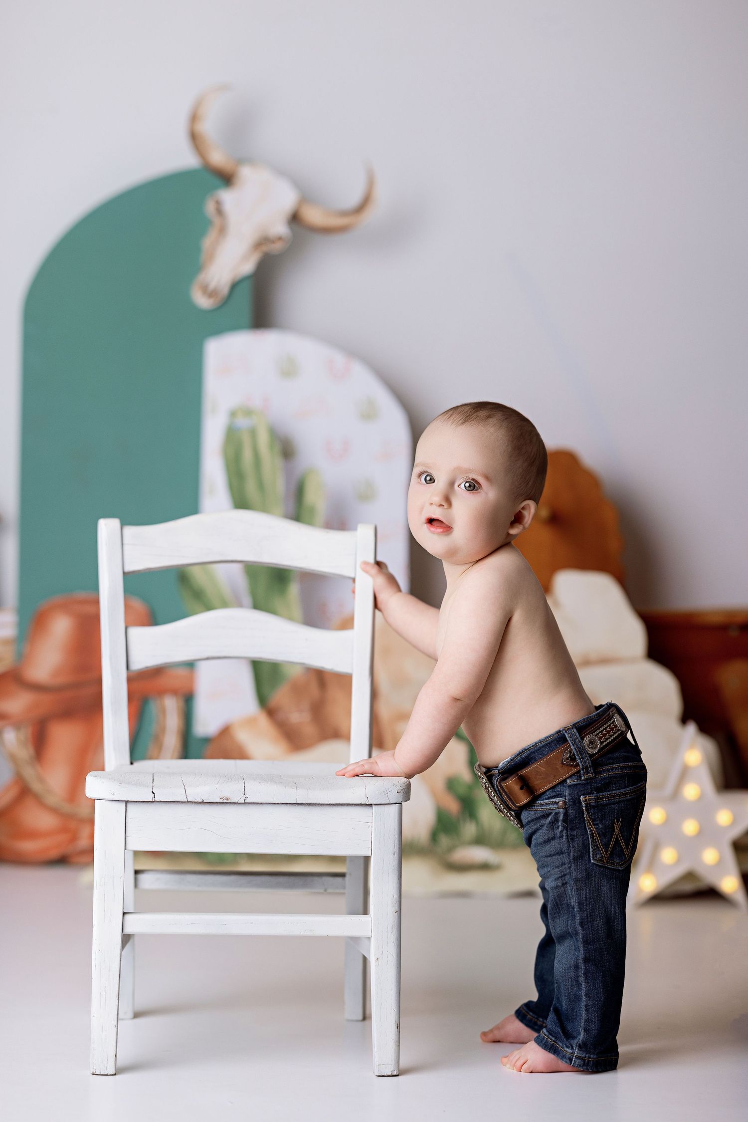 One year cake smash session with Bree Elle Photography in Lumberton, TX.