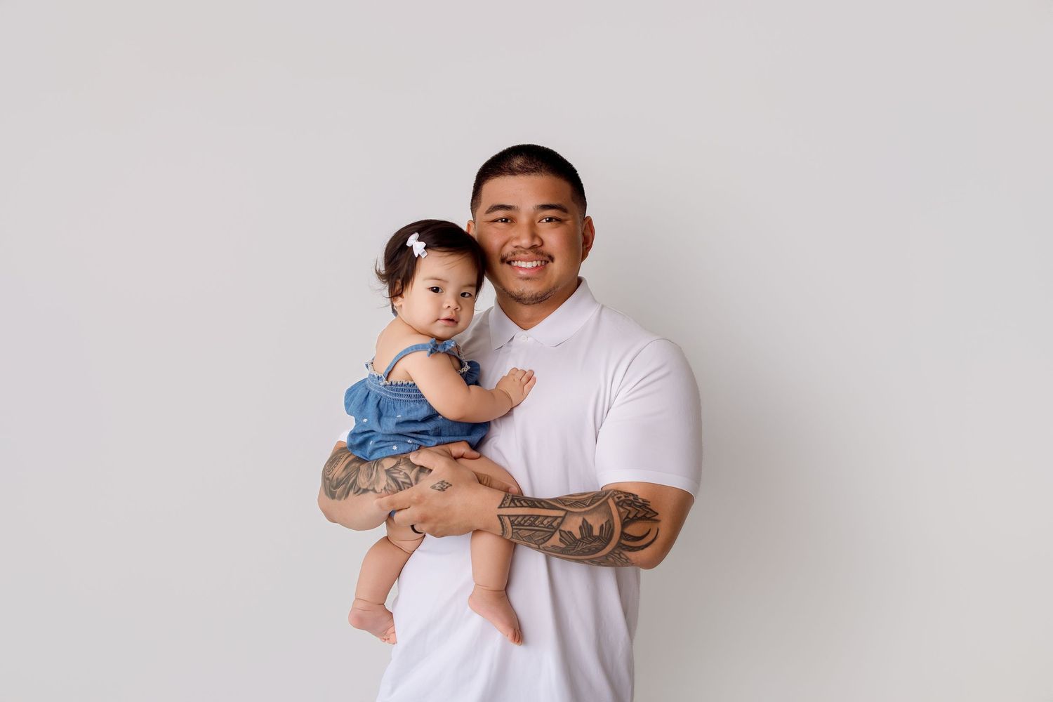 One year old family portion with sibling during one year session Bree Elle Photography in Port Neches, TX.