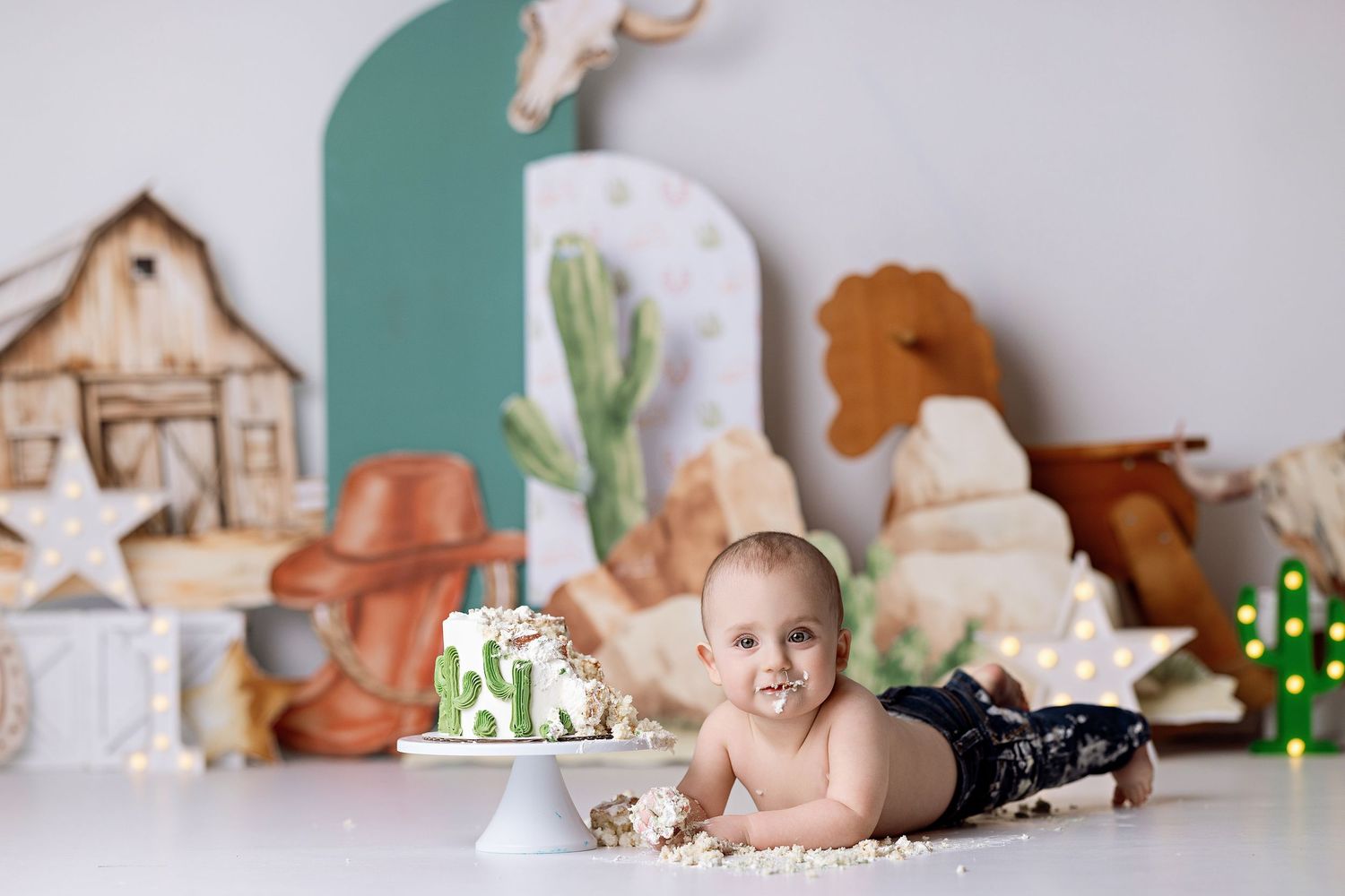 One year cake smash session with Bree Elle Photography in Orange, TX.