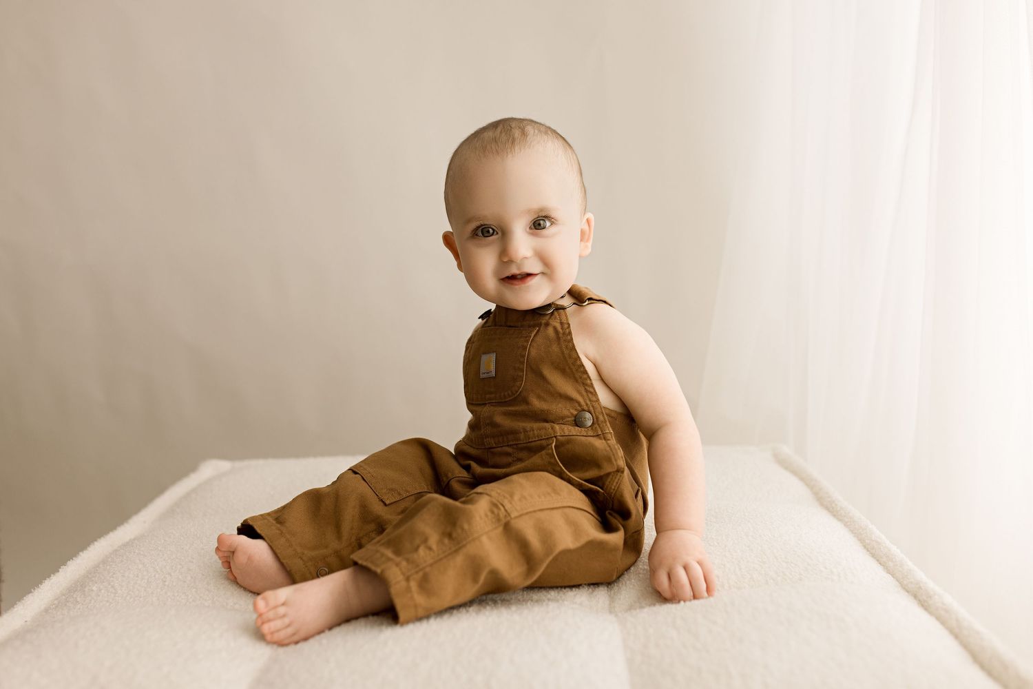 One year cake smash session with Bree Elle Photography in Port Neches, TX.