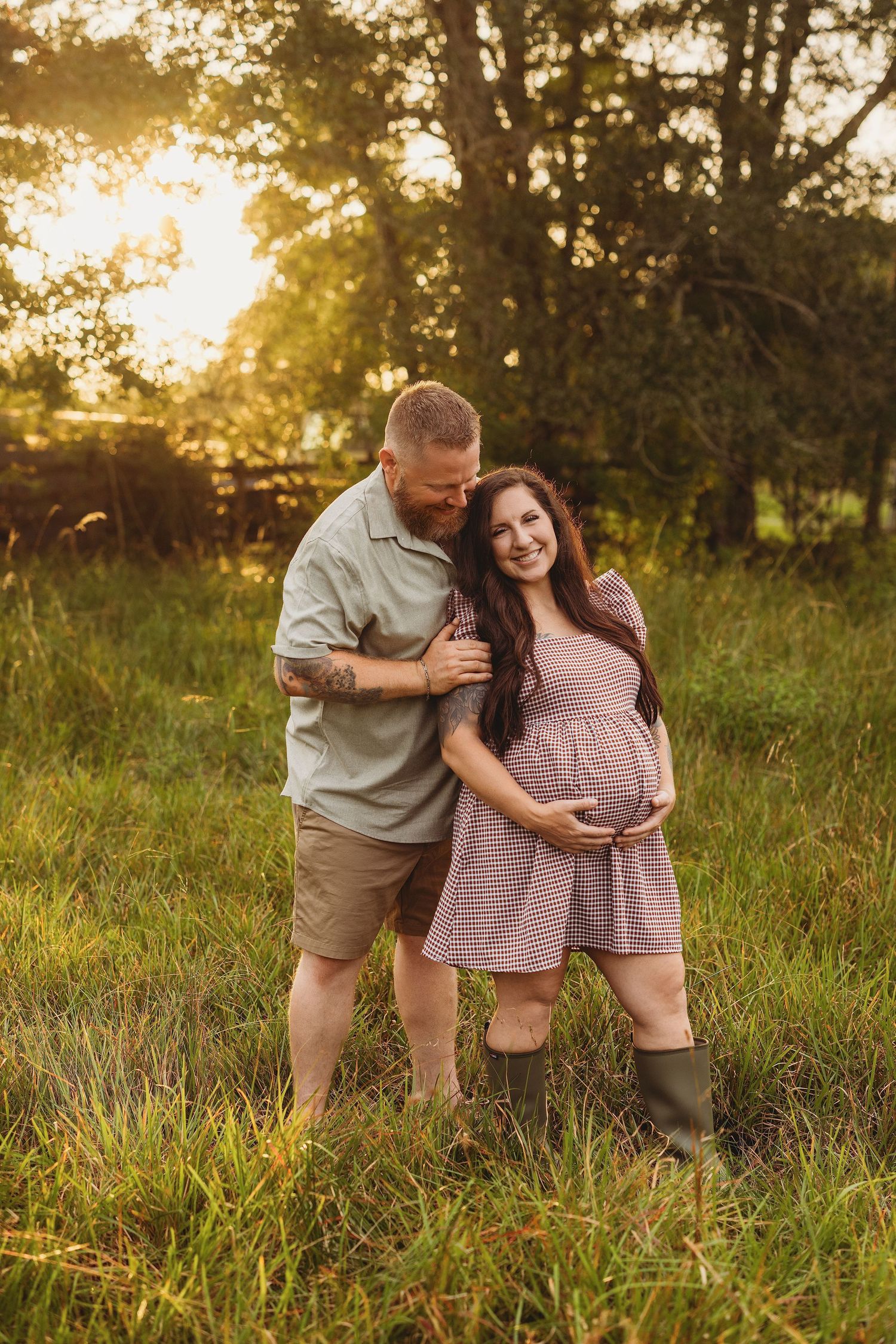 Maternity session held in Orange, TX with family members by Bree Elle Photography.