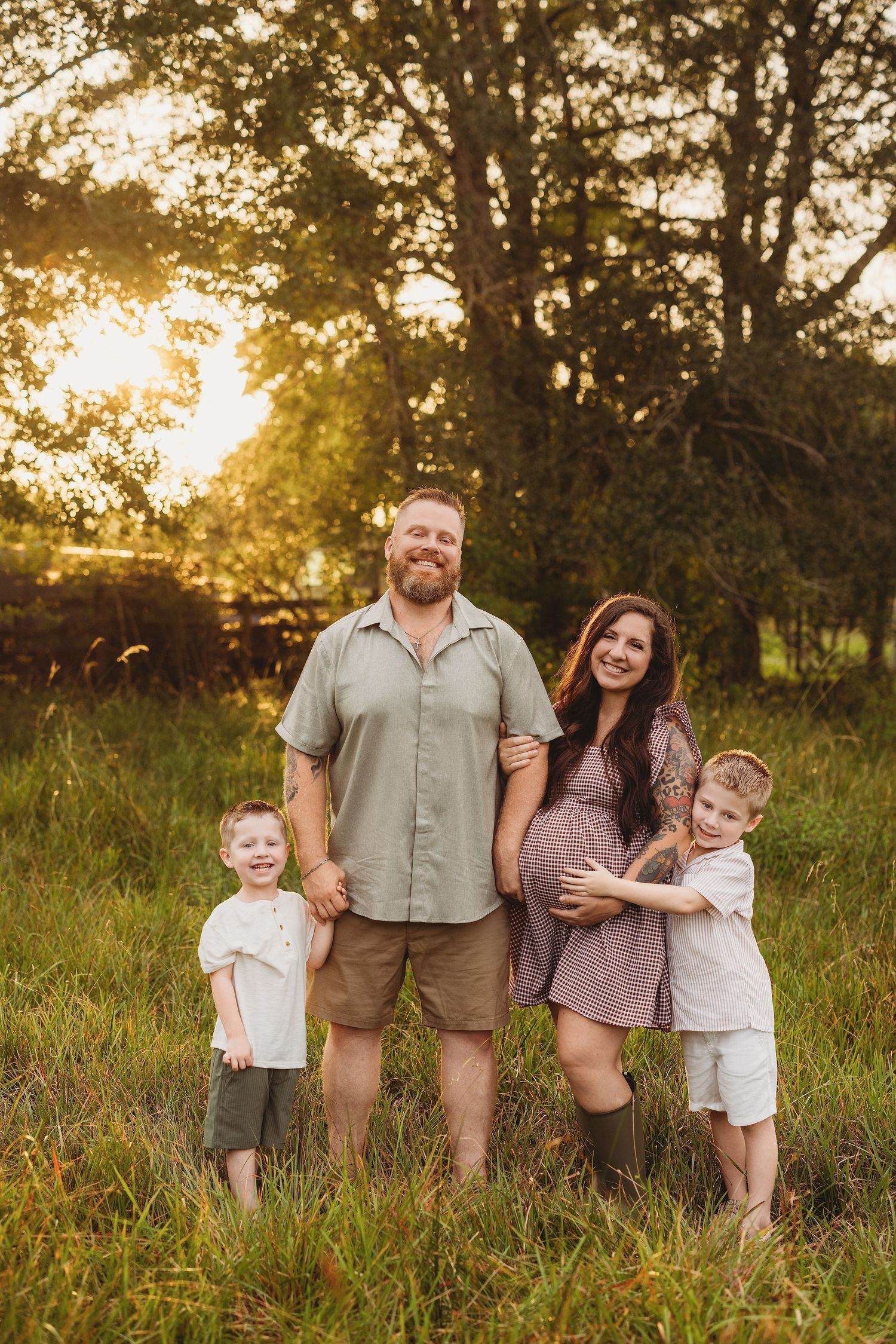 Maternity session held in Orange, TX with family members by Bree Elle Photography.