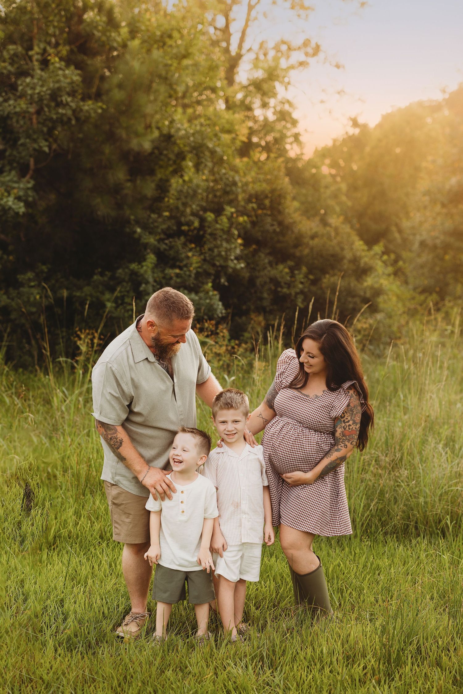 Maternity session held in Orange, TX with family members by Bree Elle Photography.