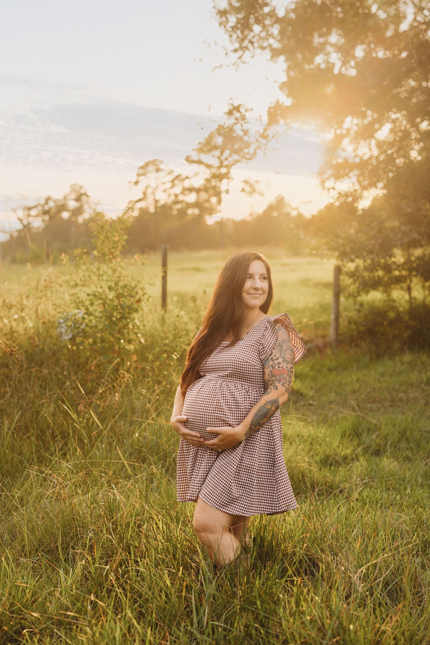 Maternity session held in Orange, TX with family members by Bree Elle Photography.