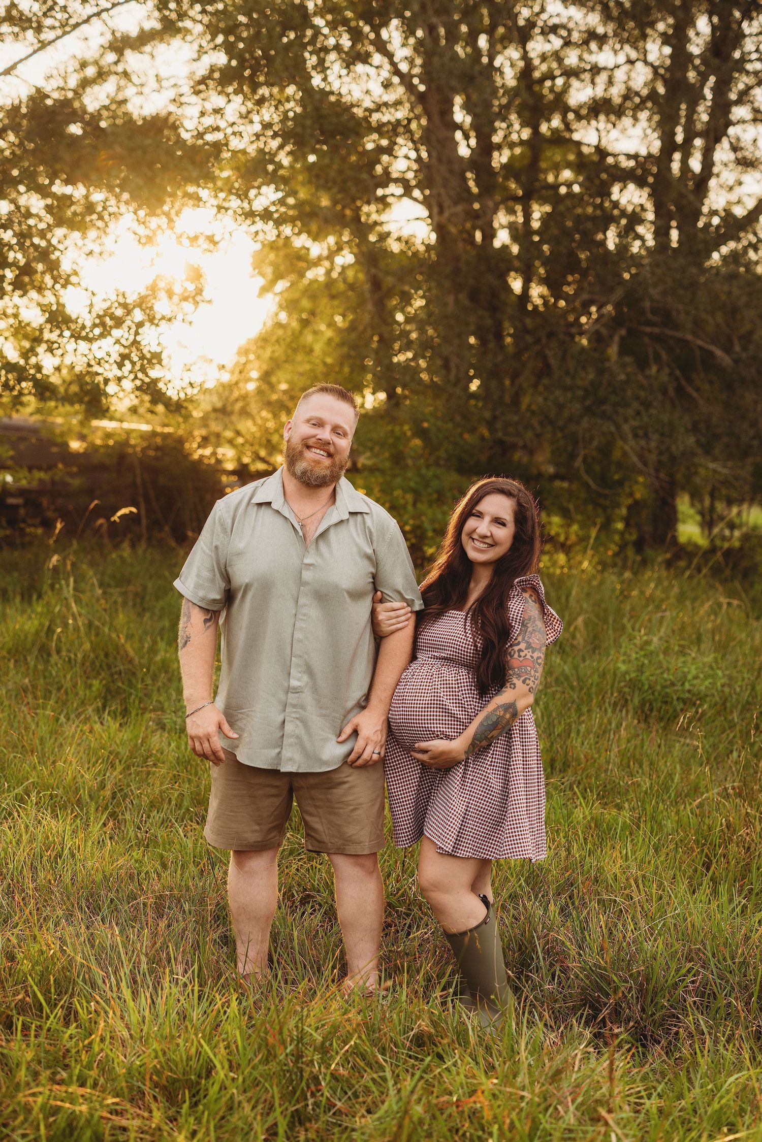 Maternity session held in Orange, TX with family members by Bree Elle Photography.