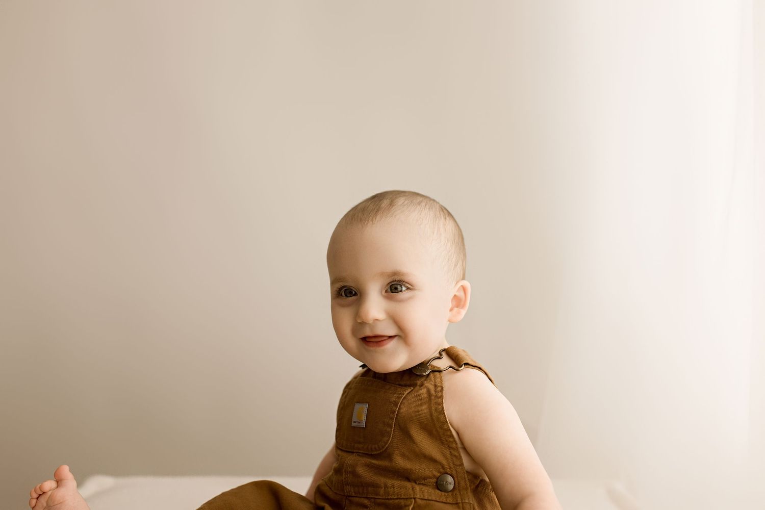 One year cake smash session with Bree Elle Photography in Orange, TX.