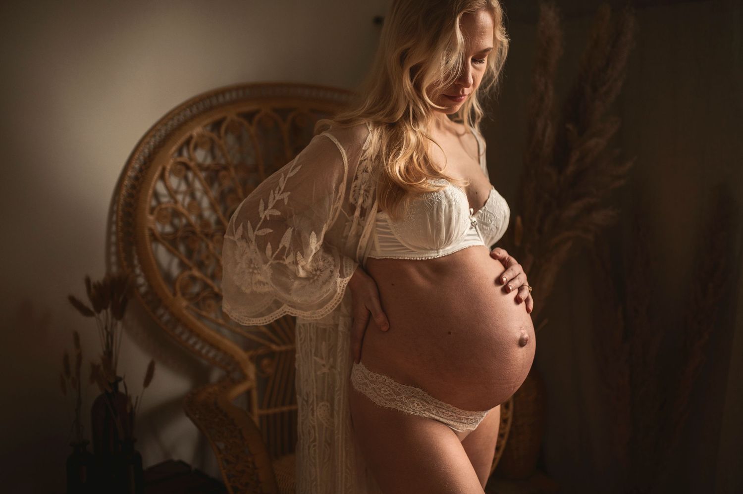 Gravidfotografering i Lovestories By Saras studio