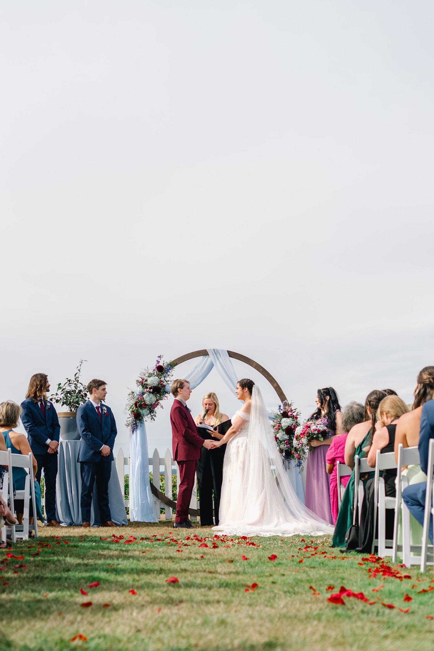 wedding photography Seattle, Kitsap County wedding photographer, couples portraits Portland Oregon, family photography near me Puyallup