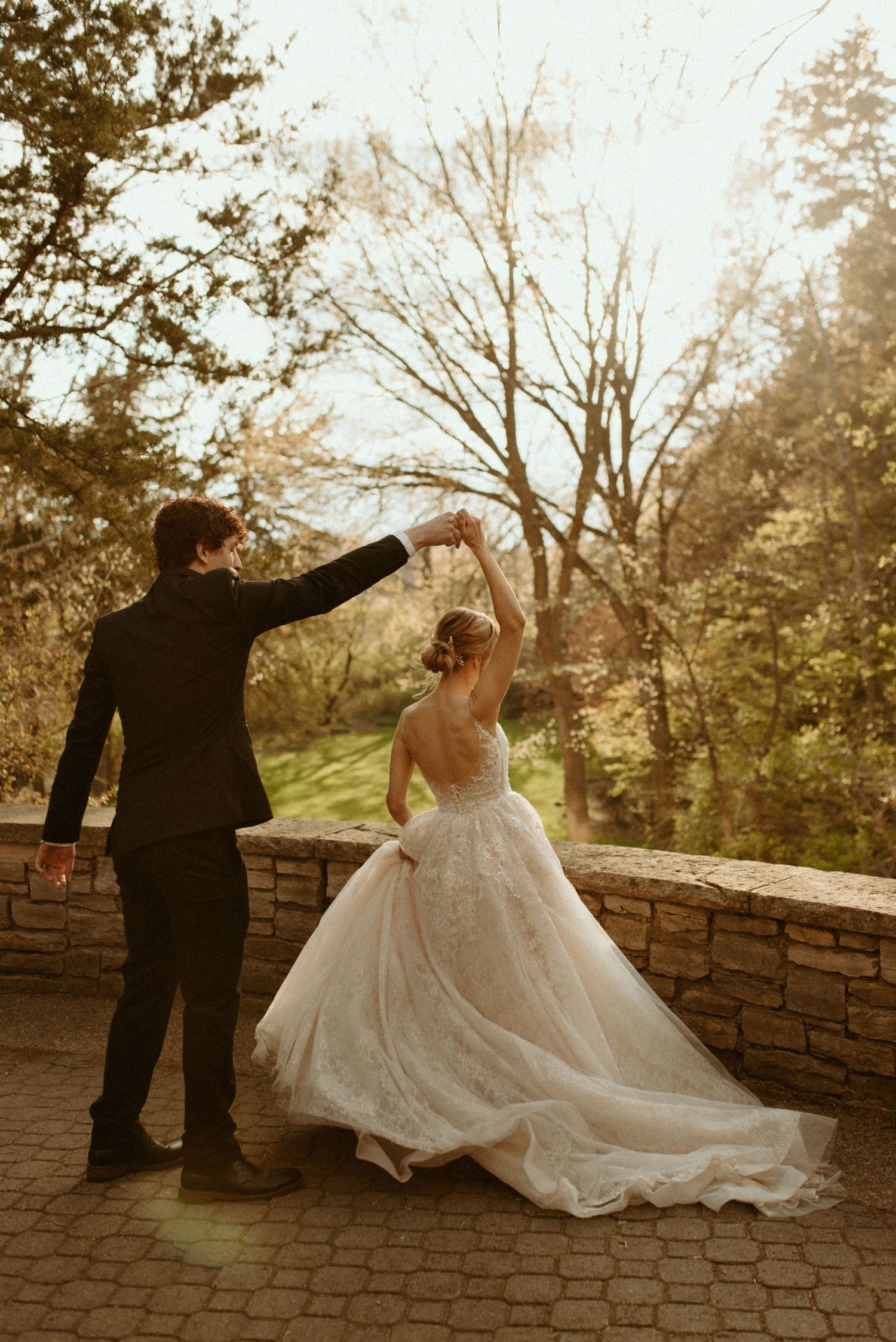 Minnesota Wedding Photographer | Rachel Marie Photography - Romantic and Authentic Minnesota Photography