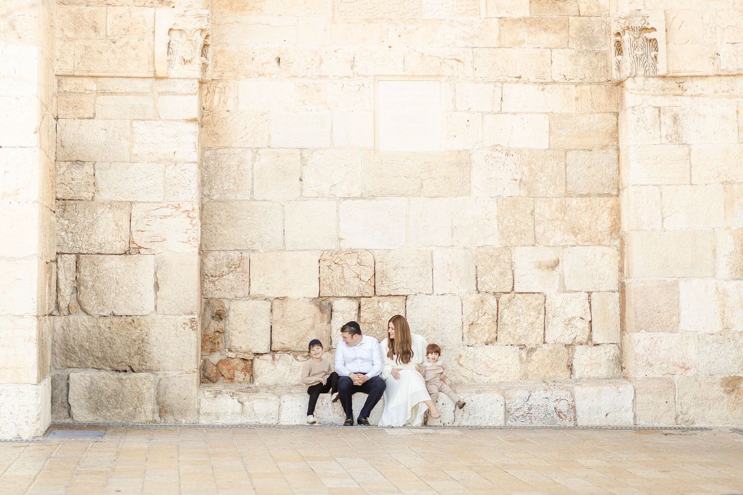 old city calm photoshoot for families visiting
