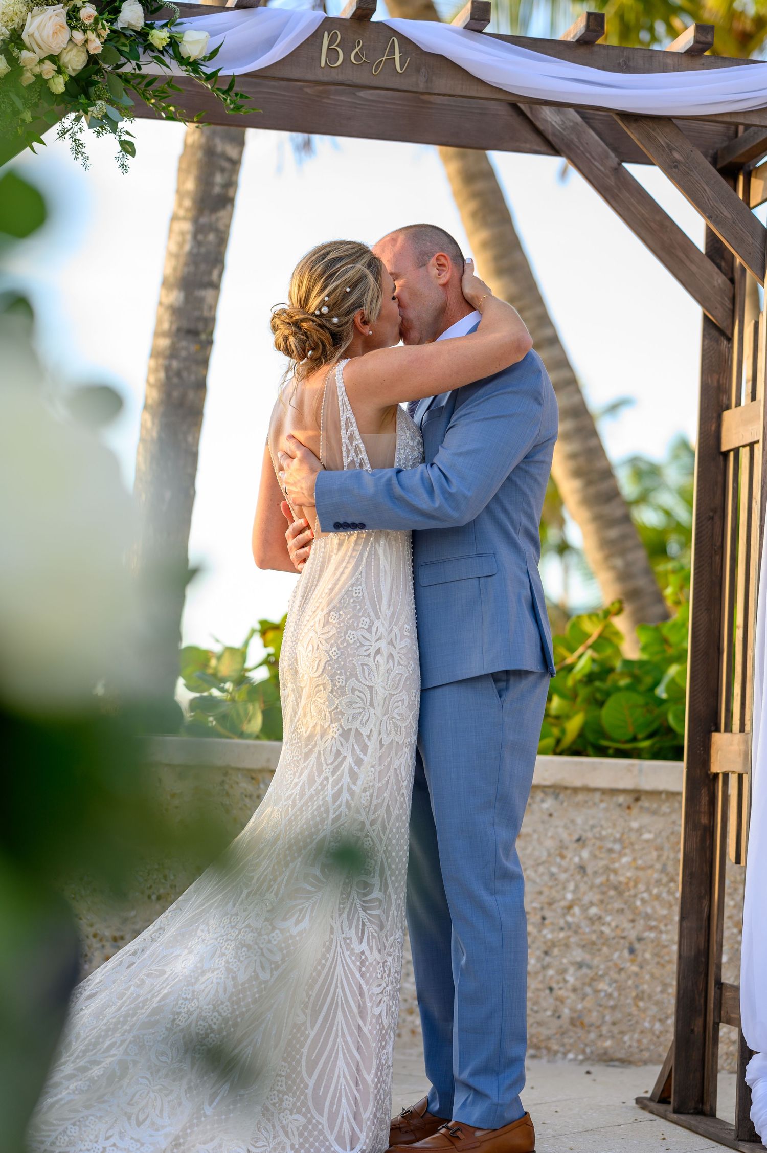 Photography of wedding ceremony at Sarasota Ritz beach