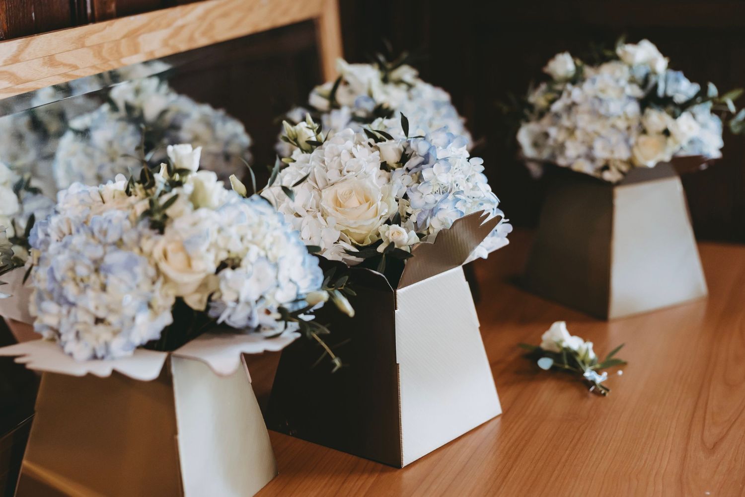 Wedding bouquet, Fanham Hall, Ware.