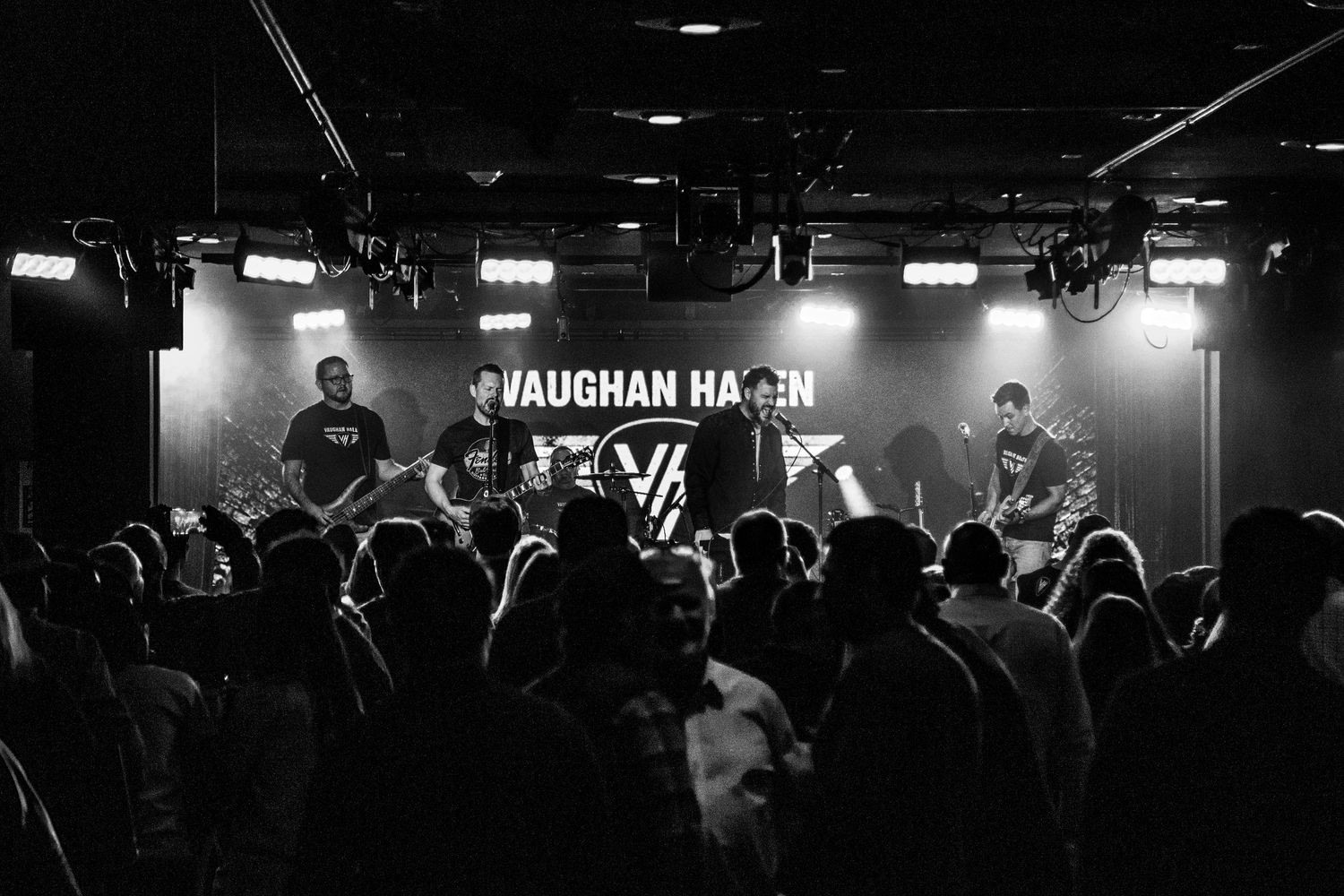 Concert Photography by Clarington Photographer Maddison Pacaud
© 2026 Maddison Pacaud | PacaudsPhotos