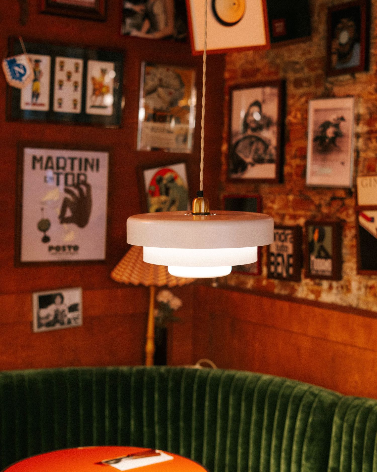 Photos lieux de vie, restaurants et cafés à Lille. Captures esthétiques pour site web, réseaux sociaux et menus.